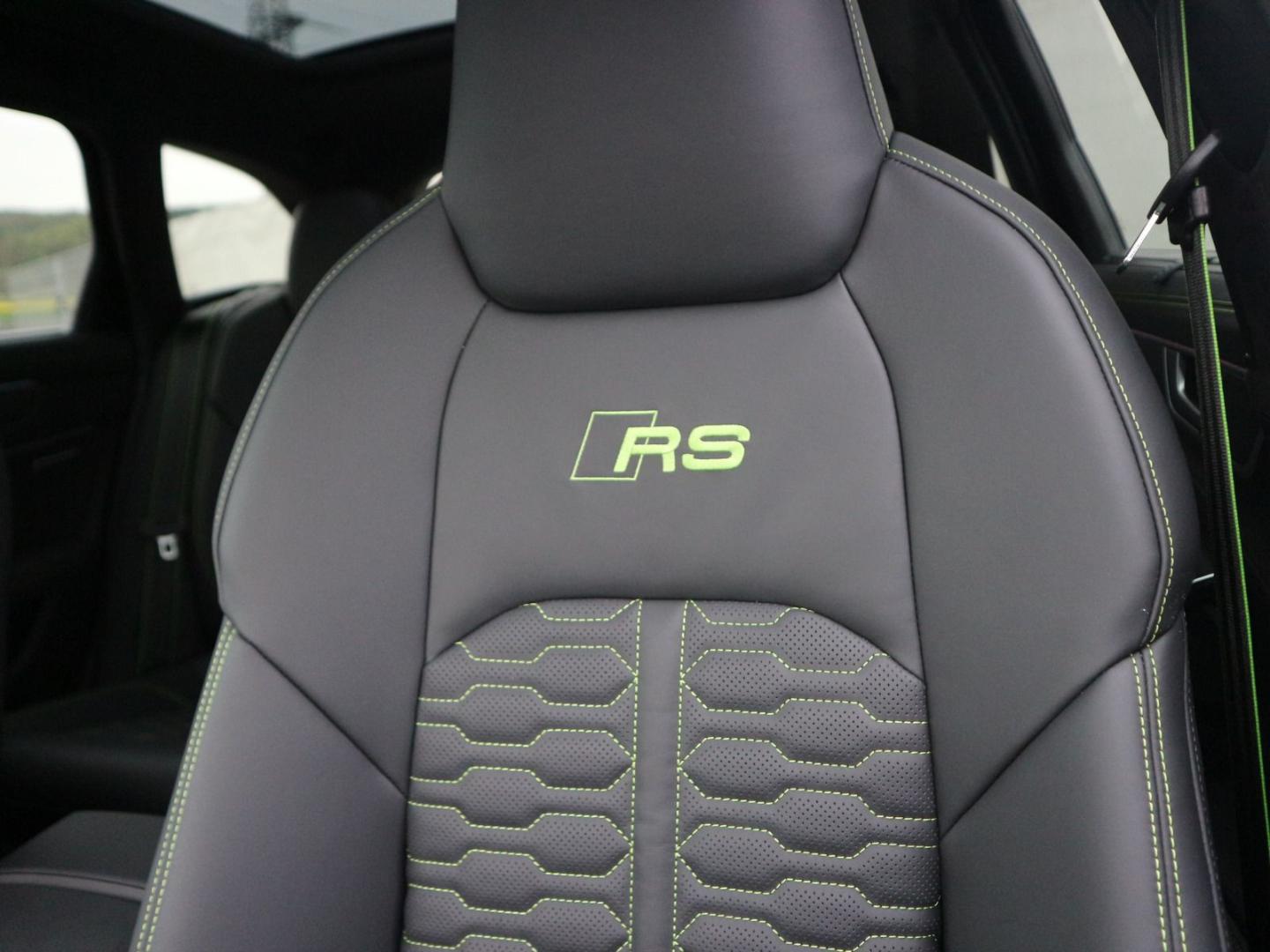 Image about Audi RS 6 Avant performance quattro tiptronic