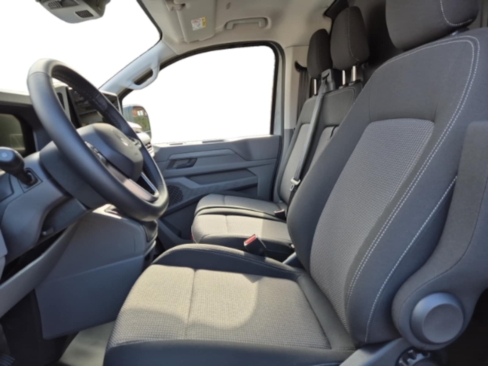 Volkswagen Transporter Kasten kurzer Radstand – Bild 8