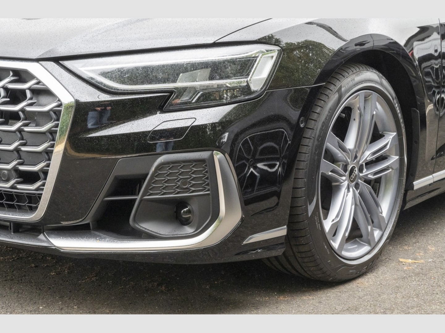 Bild über Audi S8 TFSI quattro tiptronic - für weitere Informationen kontaktieren Sie den Audi Partner