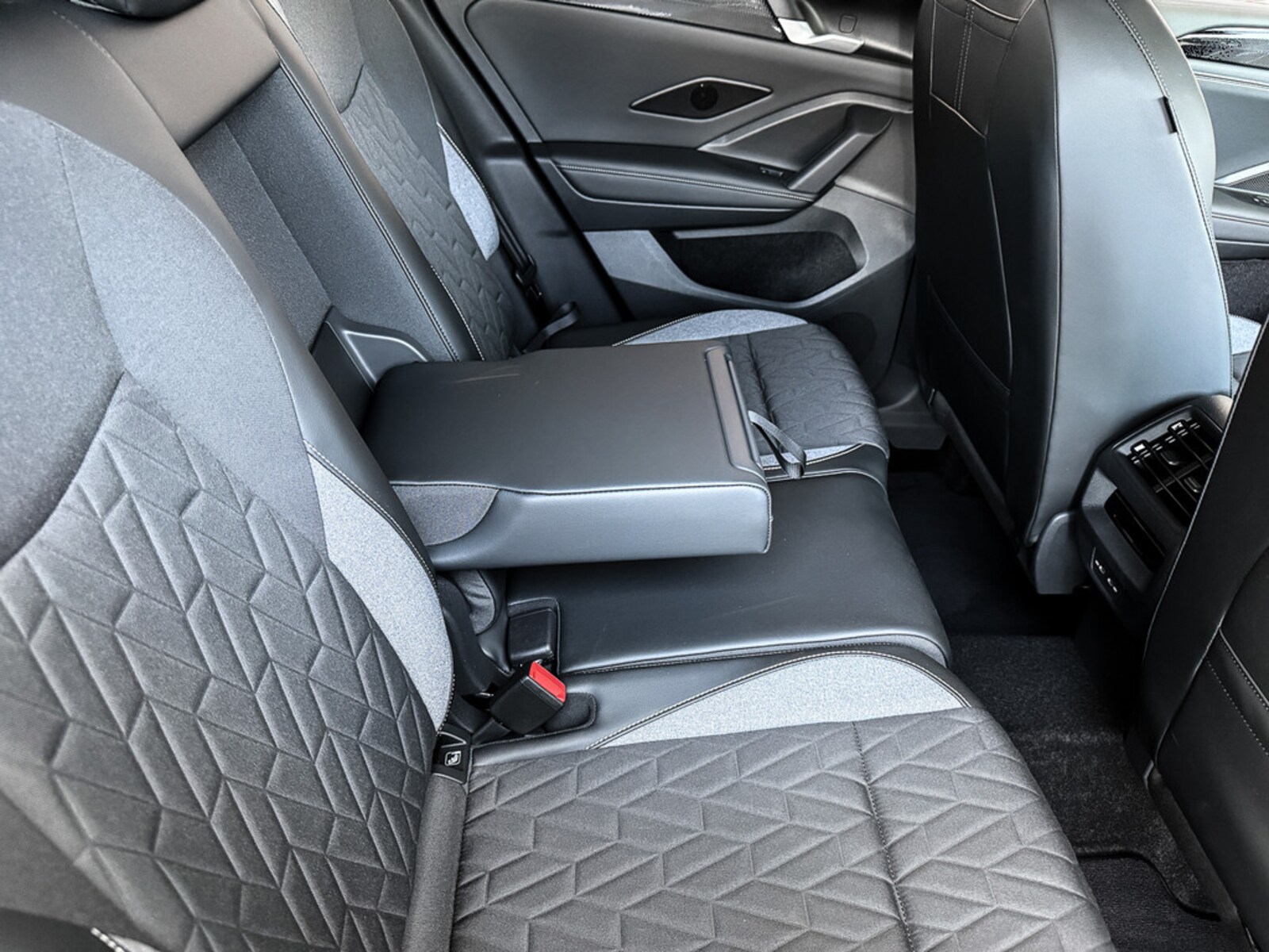 Volkswagen Tiguan – Bild 14