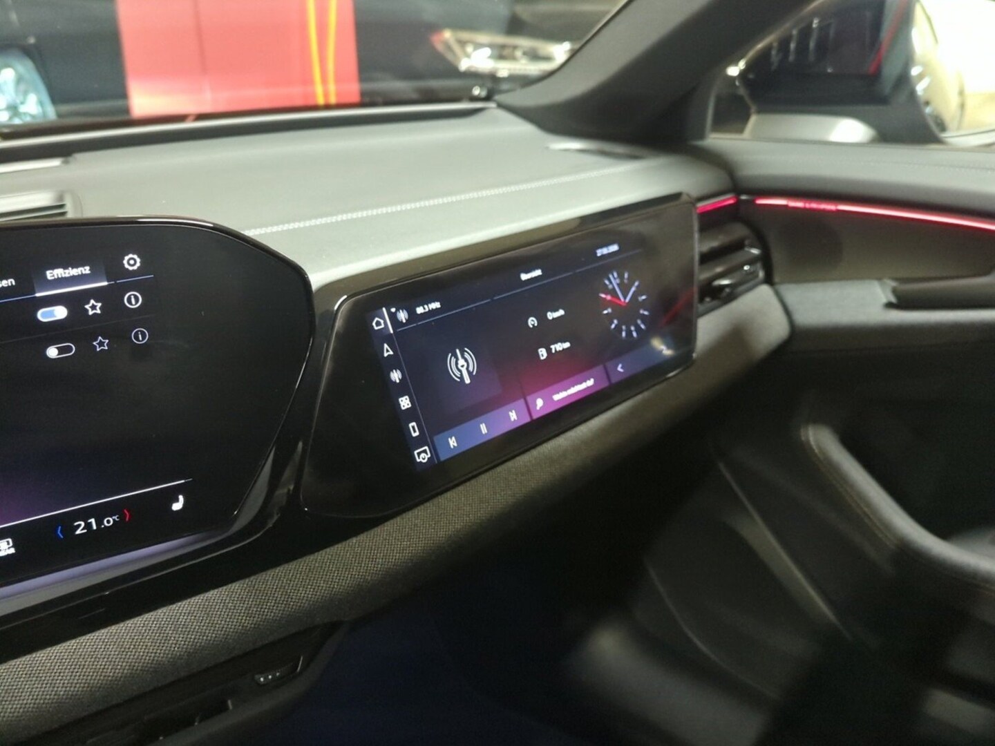 Bild über Audi A5 Avant TDI quattro 150 kW S tronic - für weitere Informationen kontaktieren Sie den Audi Partner