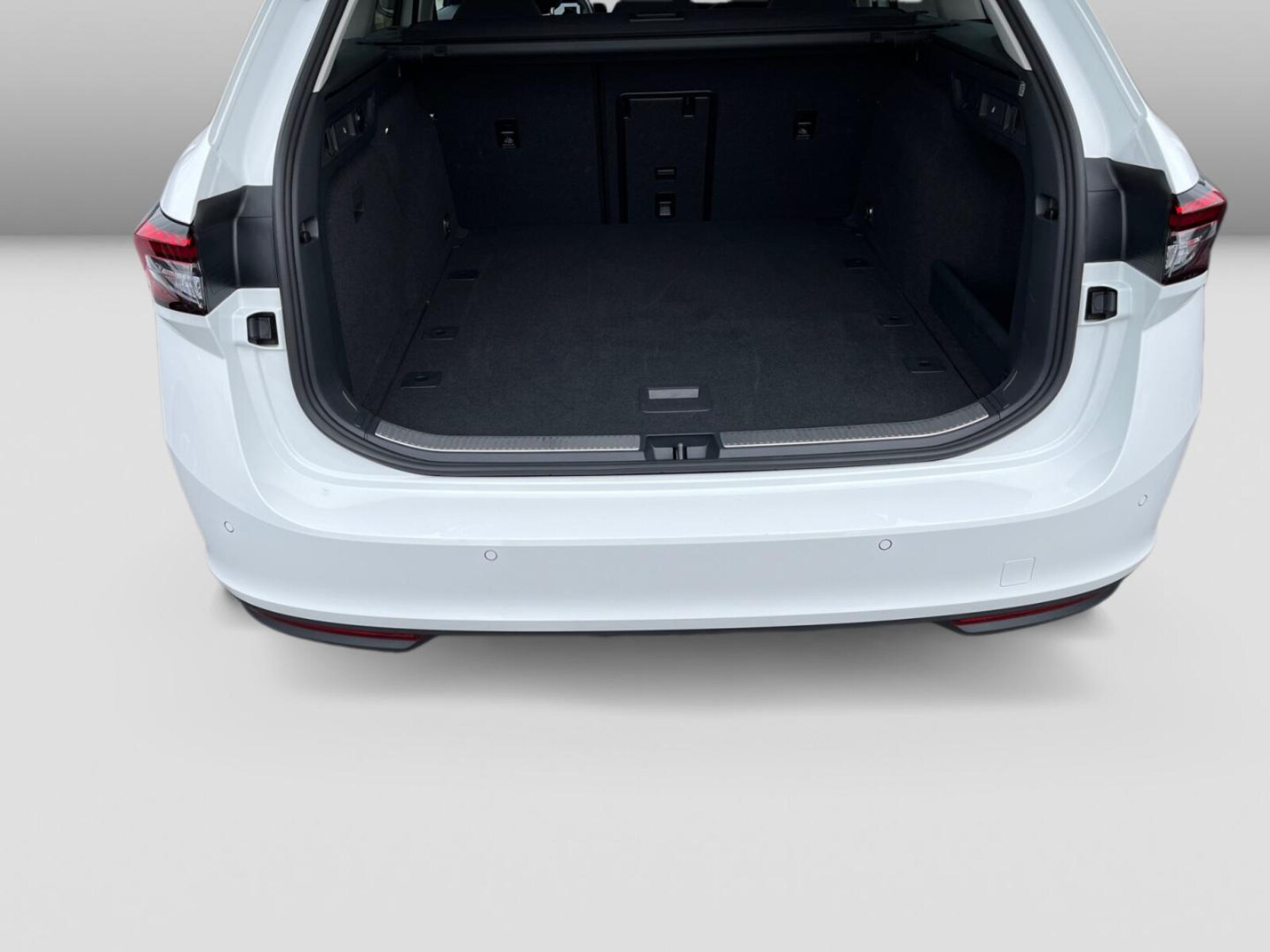 Škoda Superb Combi – Bild 11