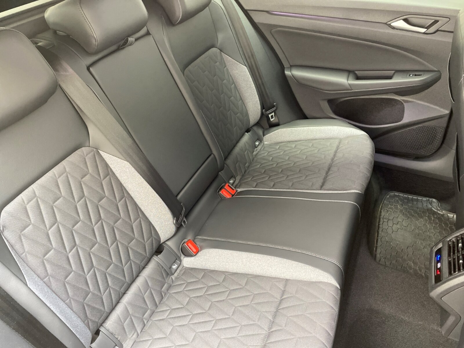 Volkswagen Golf Variant – Bild 11