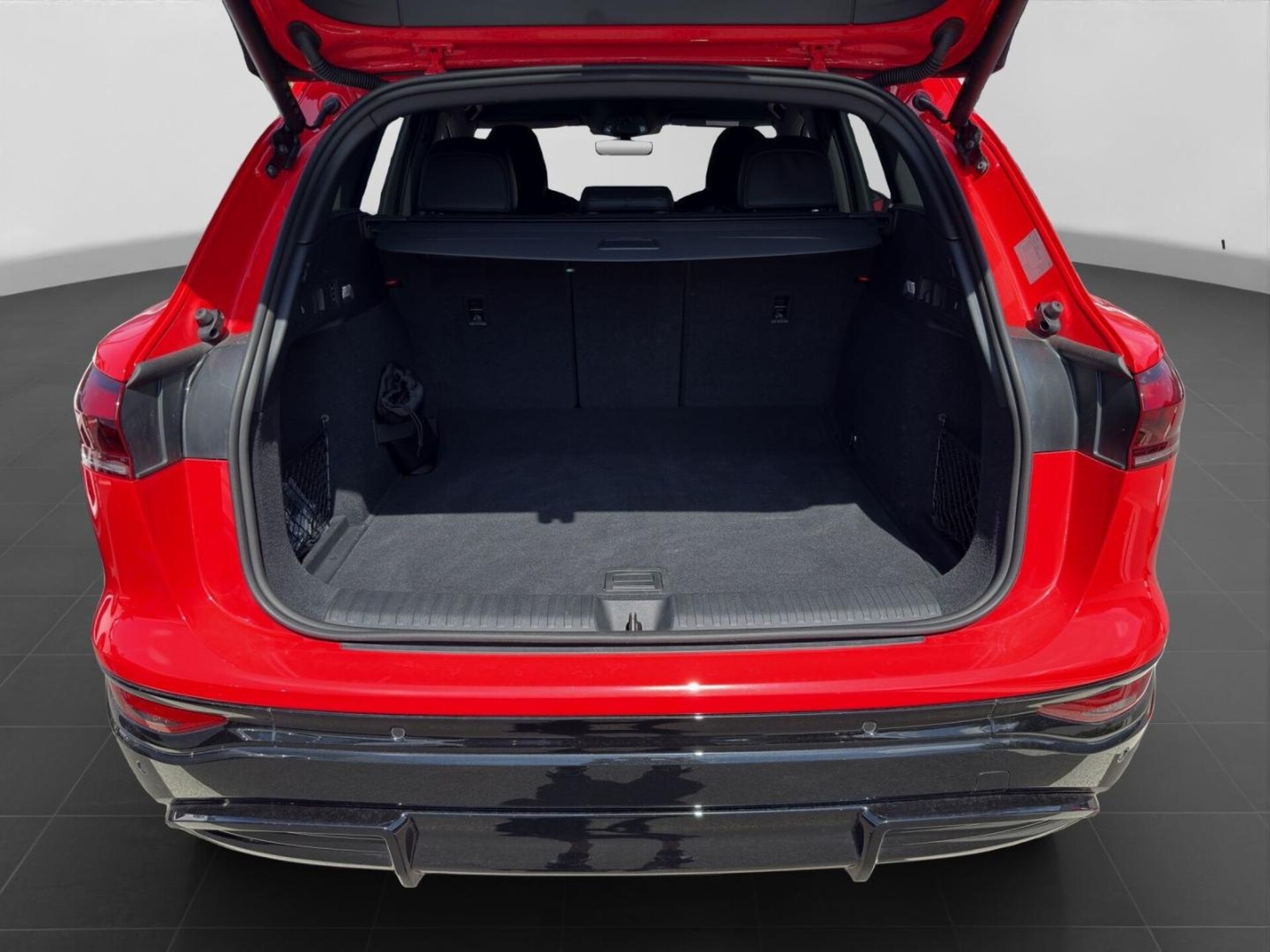 Audi Q6 SUV e-tron