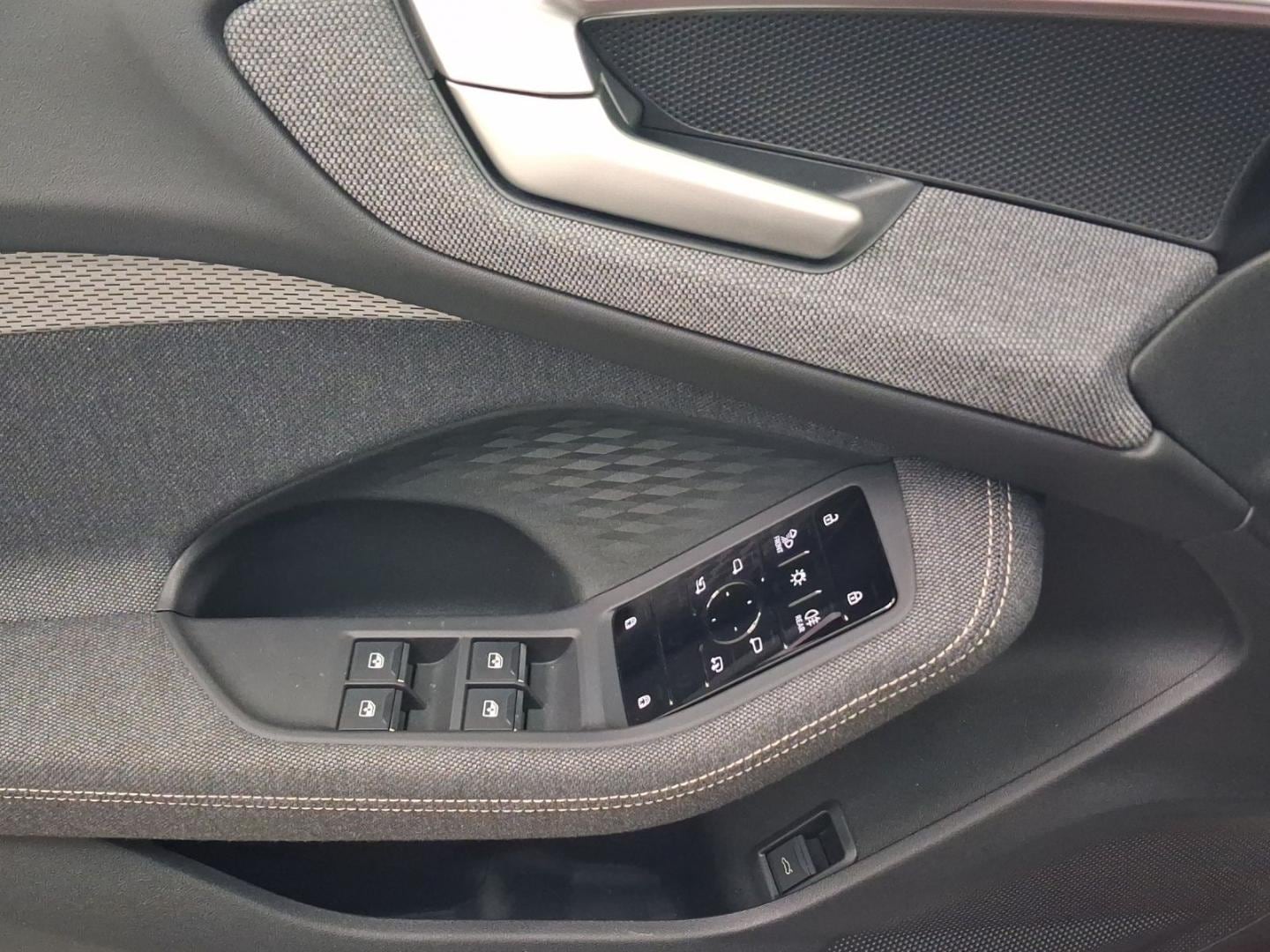 Bild über Audi A5 Limousine TFSI S tronic - für weitere Informationen kontaktieren Sie den Audi Partner