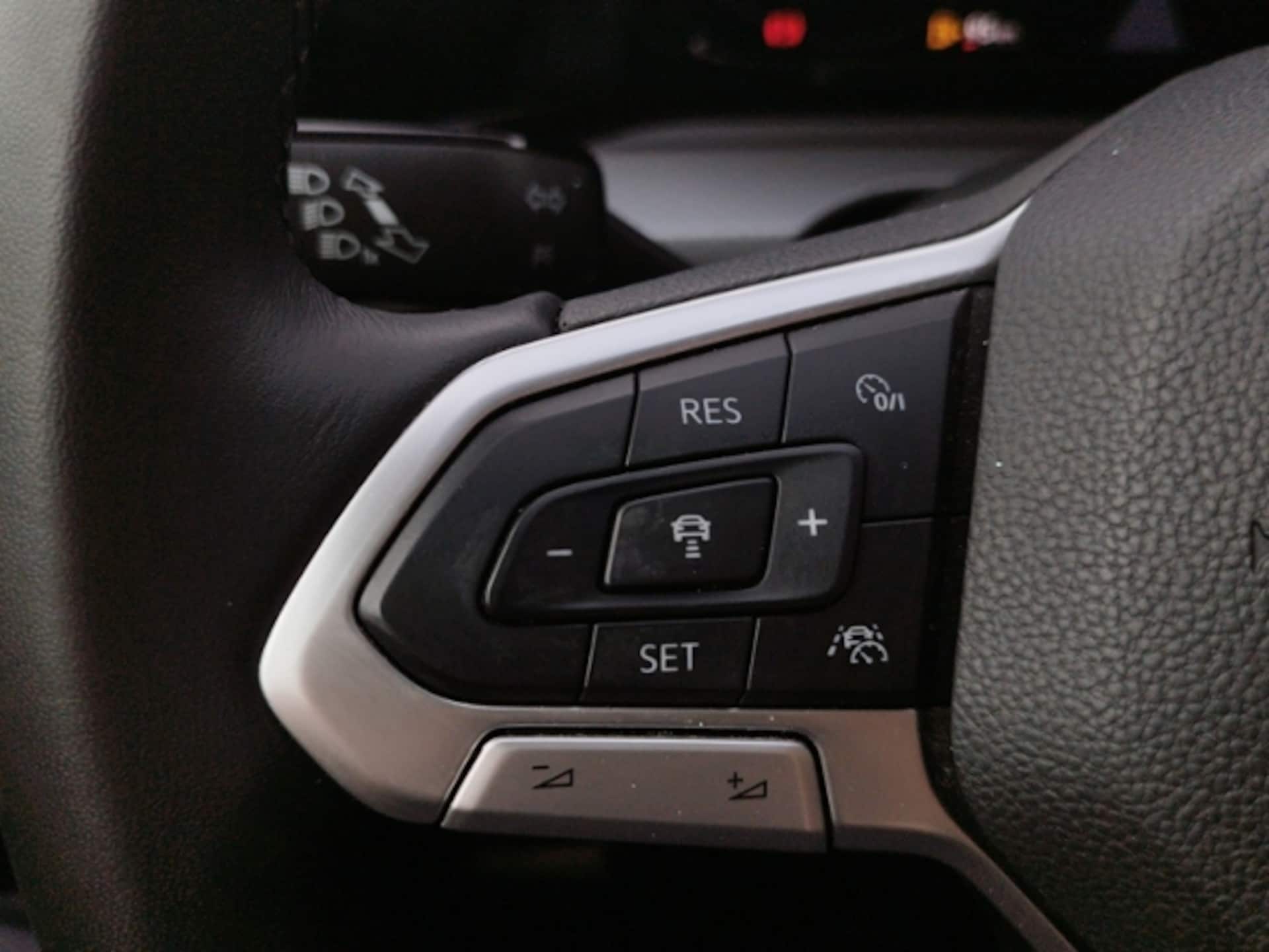 Volkswagen Golf Active