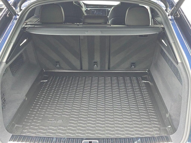 2026 Audi Q8 Prestige - Photo 11