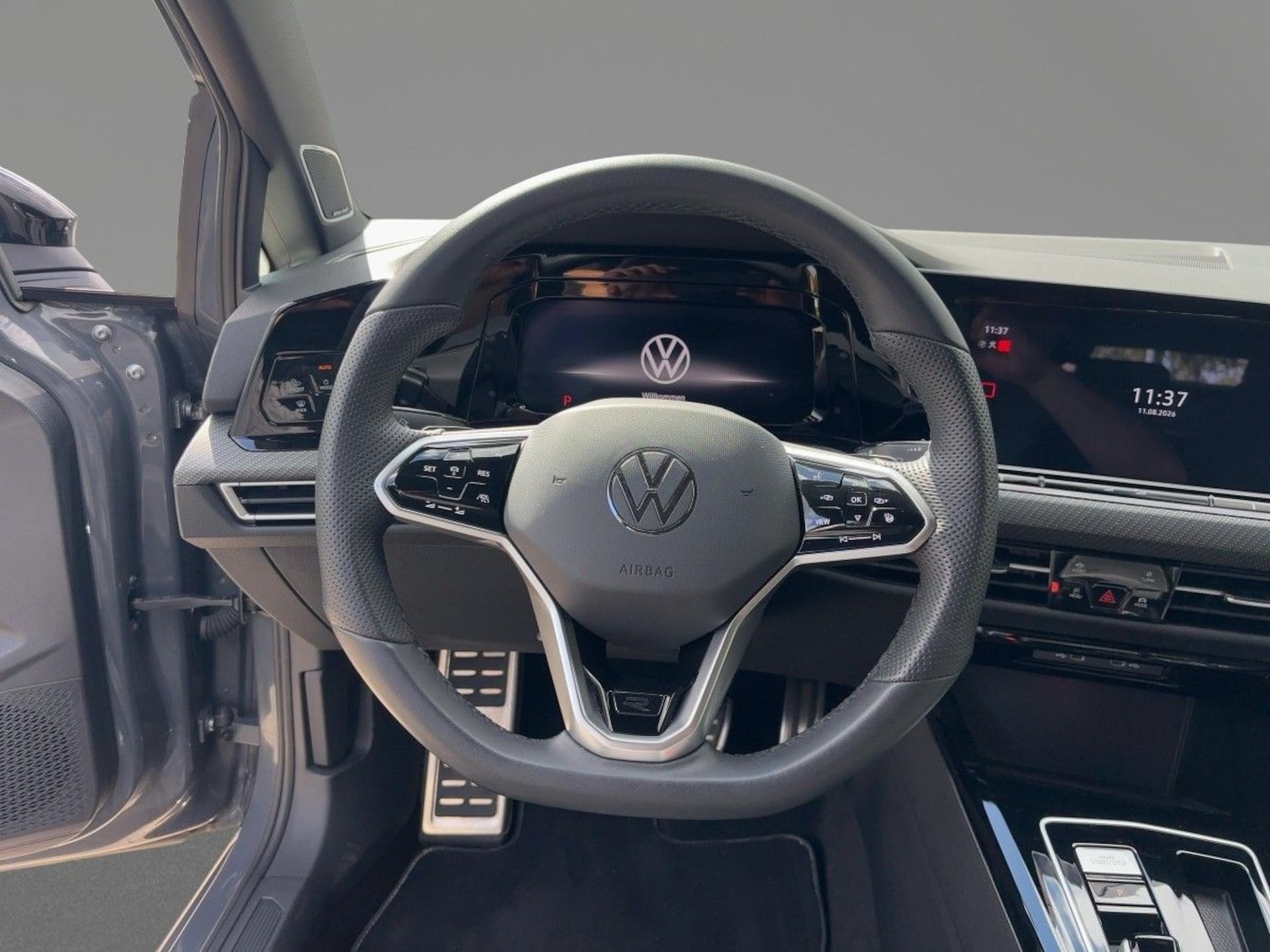 Volkswagen Golf R-Line