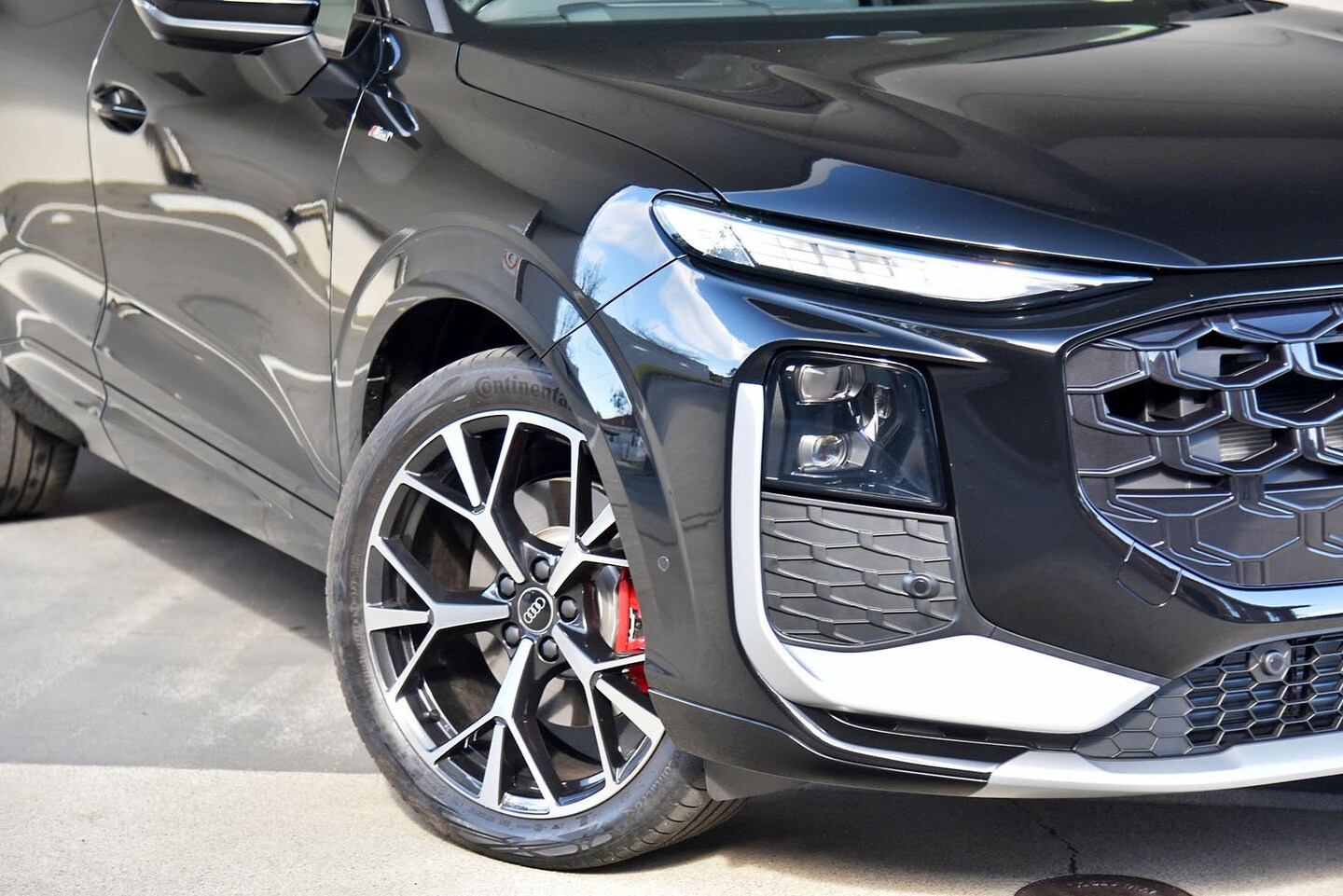 Image about Audi Q3 SUV TFSI quattro 195 kW