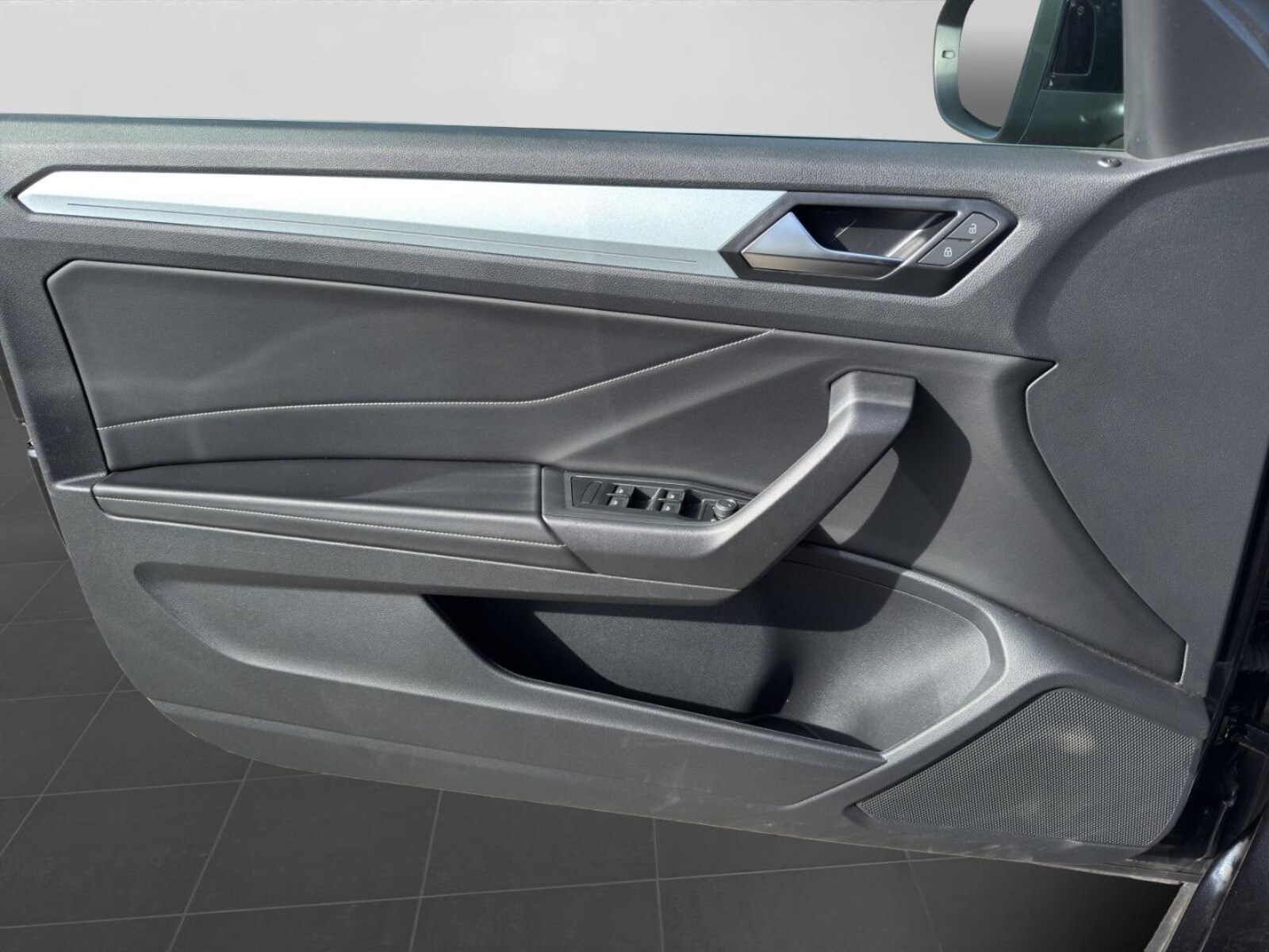 Volkswagen T-Roc Cabriolet – Bild 15