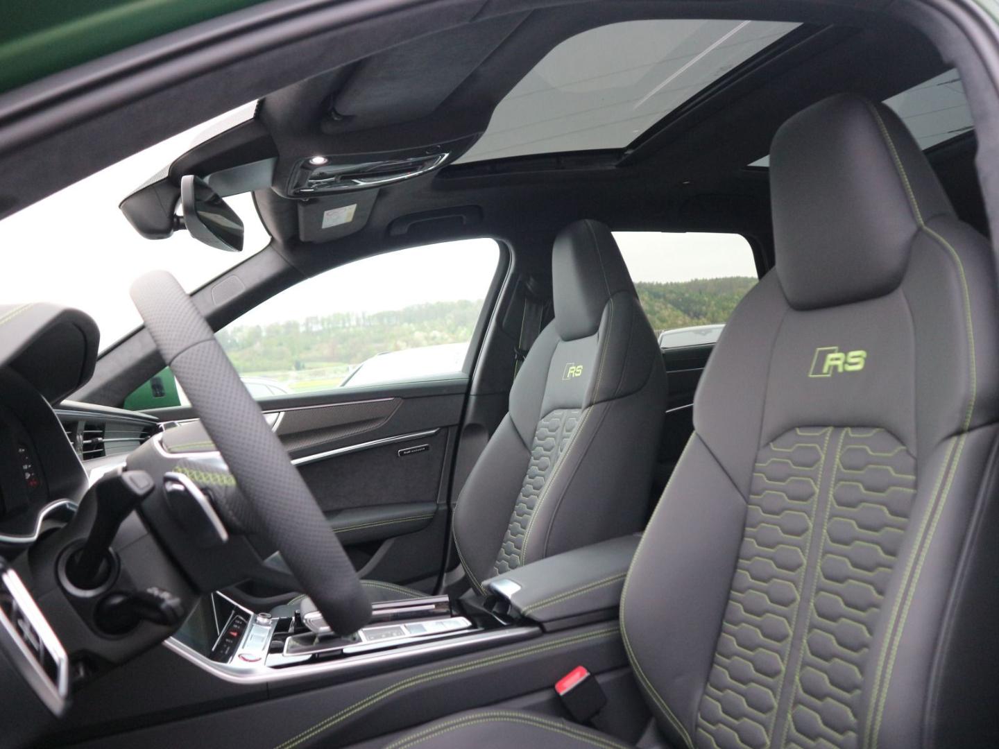 Image about Audi RS 6 Avant performance quattro tiptronic