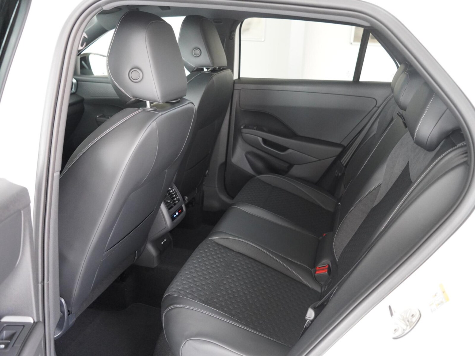 Volkswagen T-Roc – Bild 11