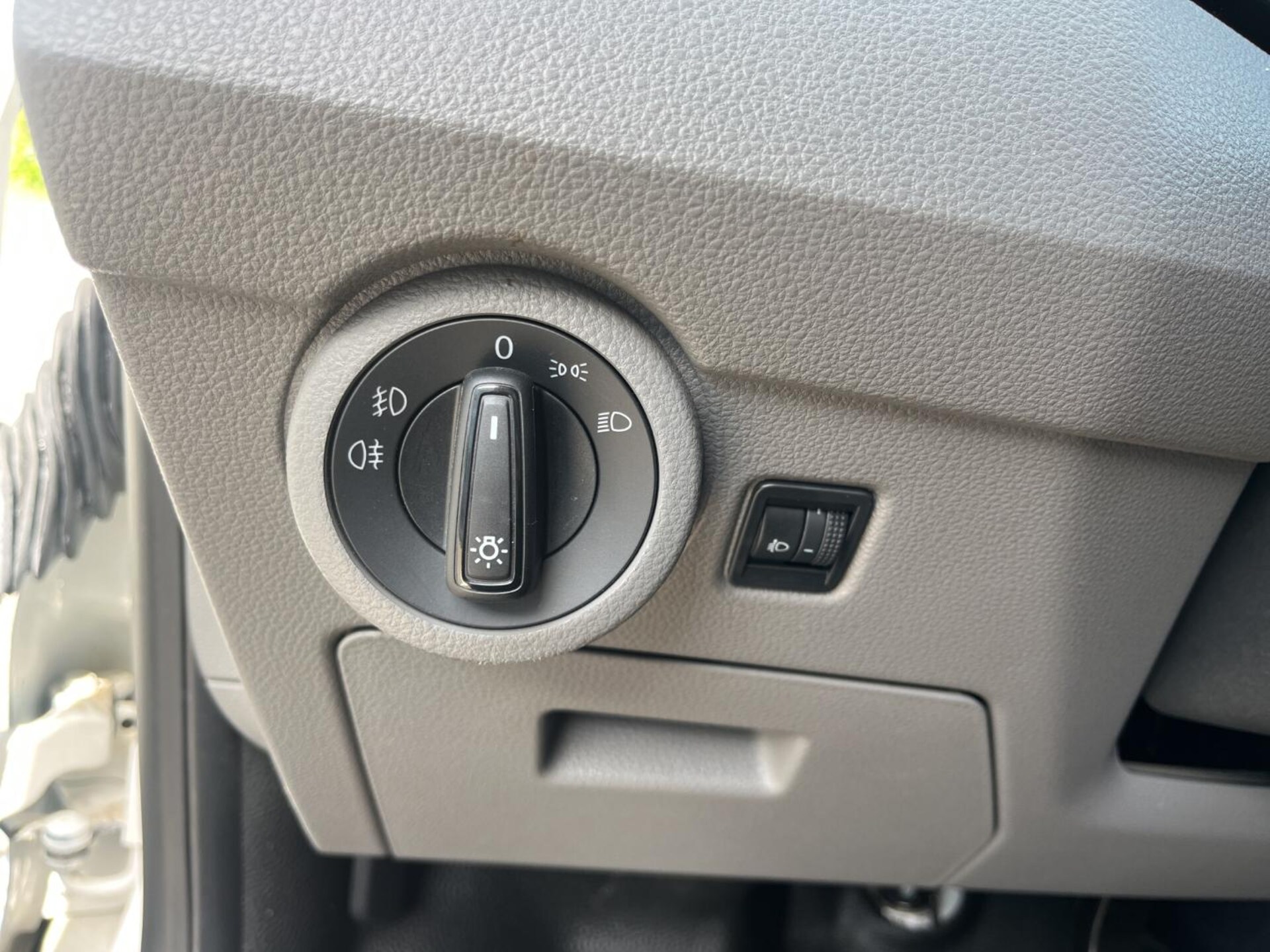 Volkswagen T6.1 Transporter Kasten langer Radstand