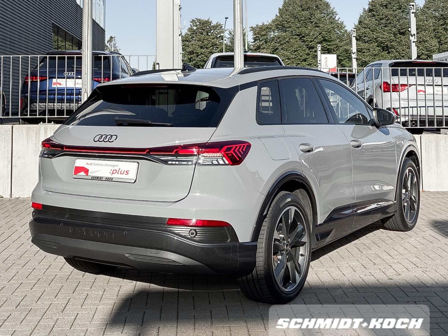Bild über Audi Q4 e-tron 45 e-tron - für weitere Informationen kontaktieren Sie den Audi Partner