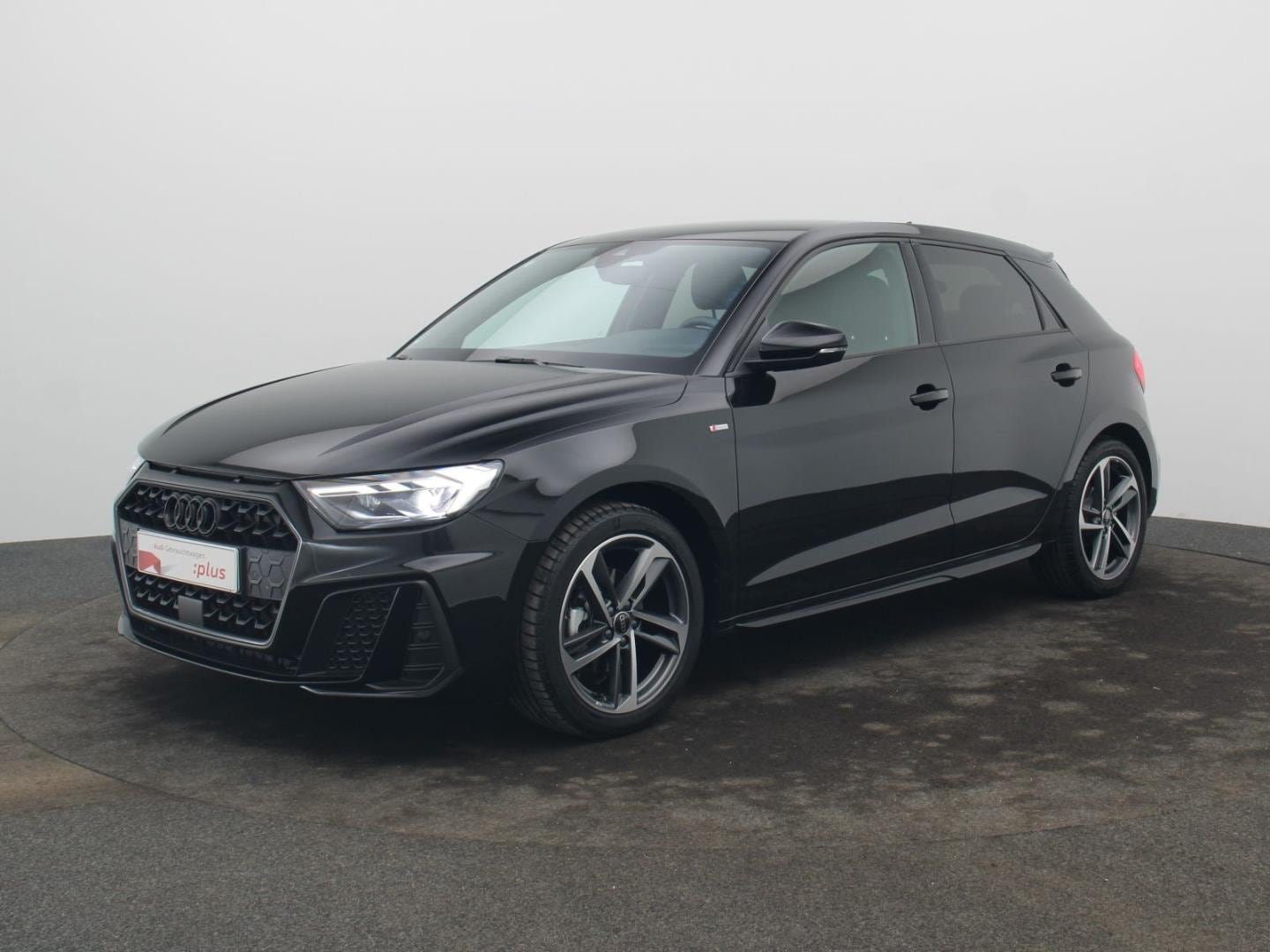 Bild über Audi A1 Sportback S line 30 TFSI S tronic - für weitere Informationen kontaktieren Sie den Audi Partner