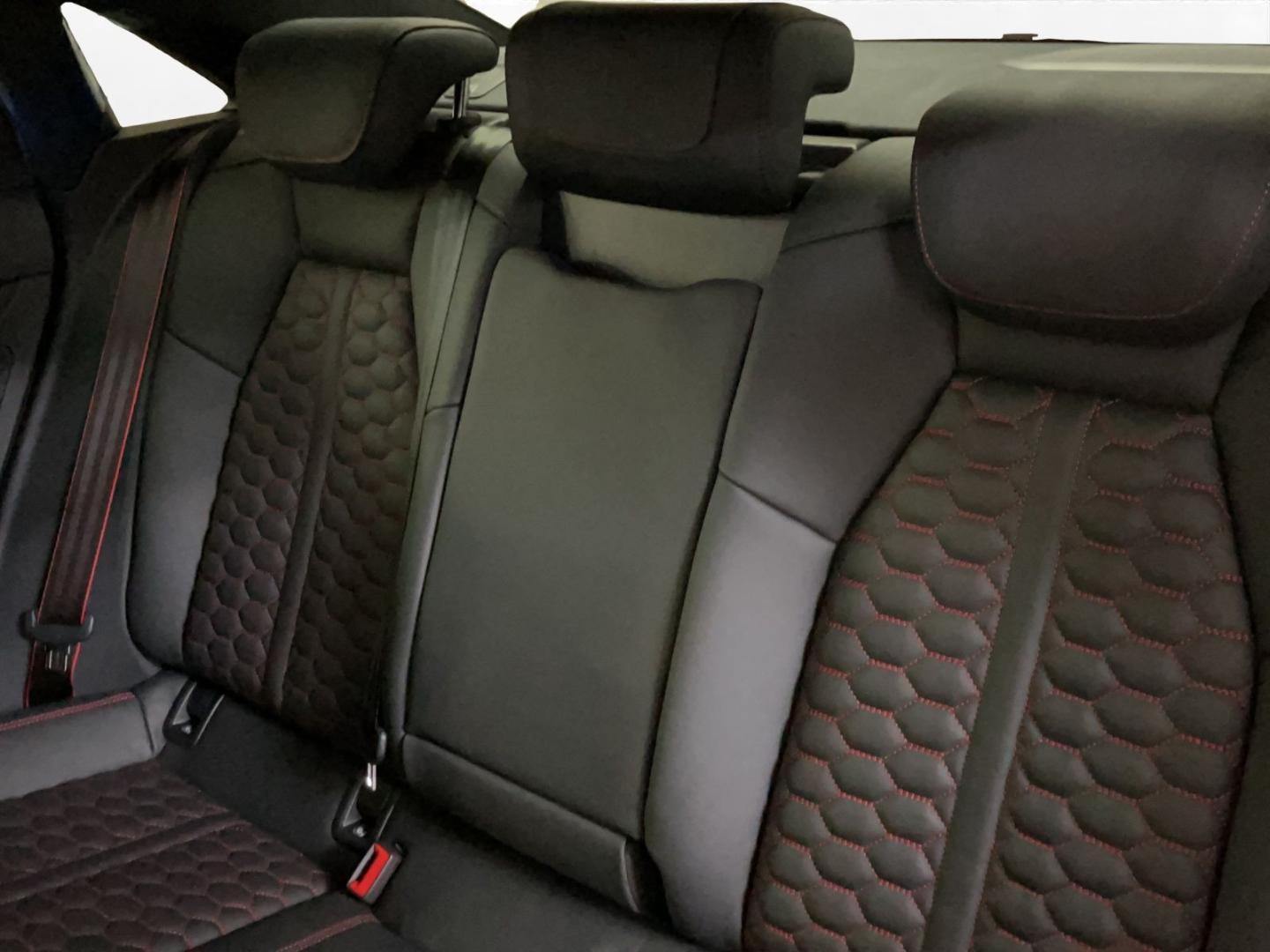 Image about Audi RS 3 Limousine TFSI quattro S tronic