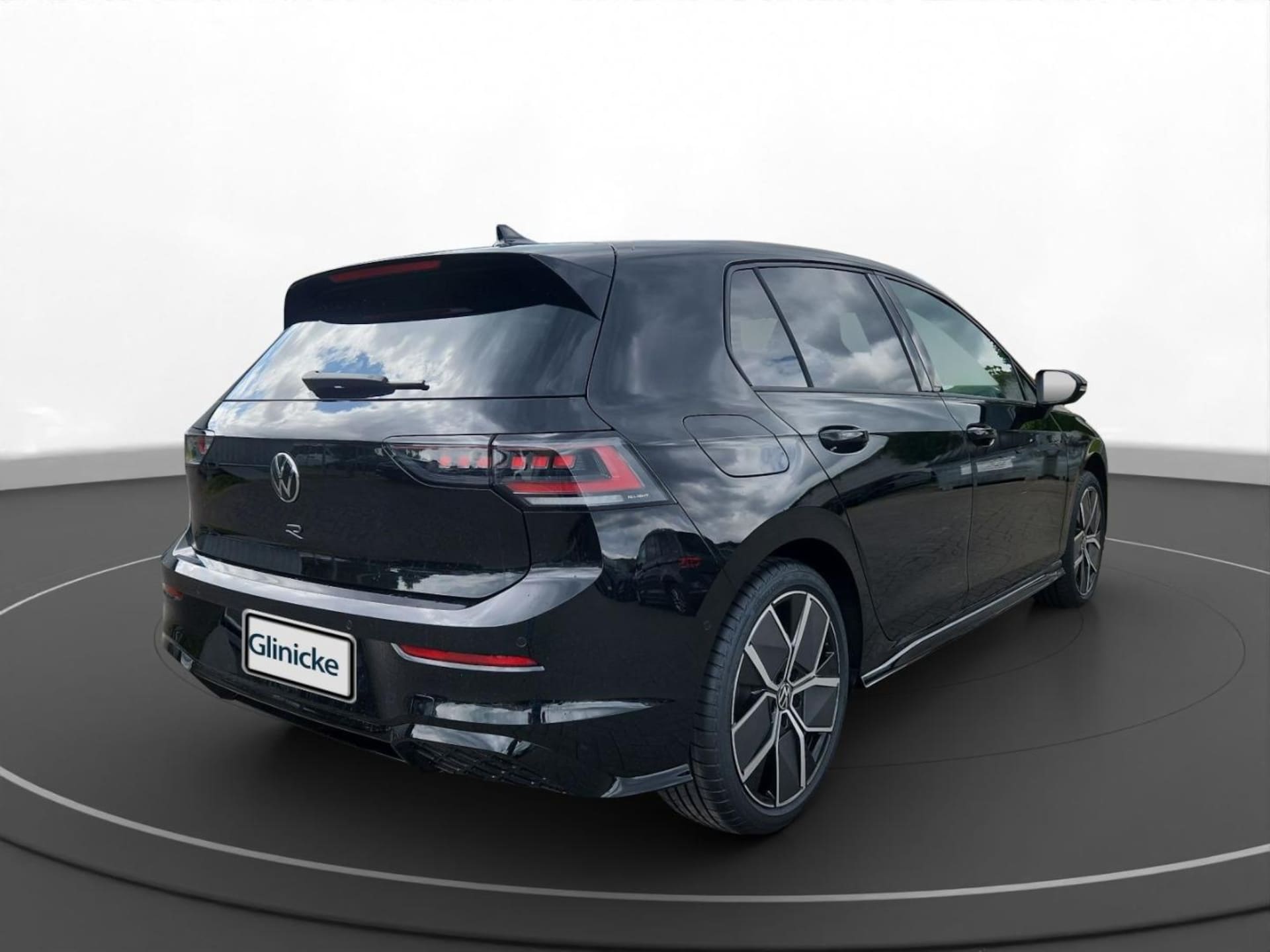 Volkswagen Golf R-Line