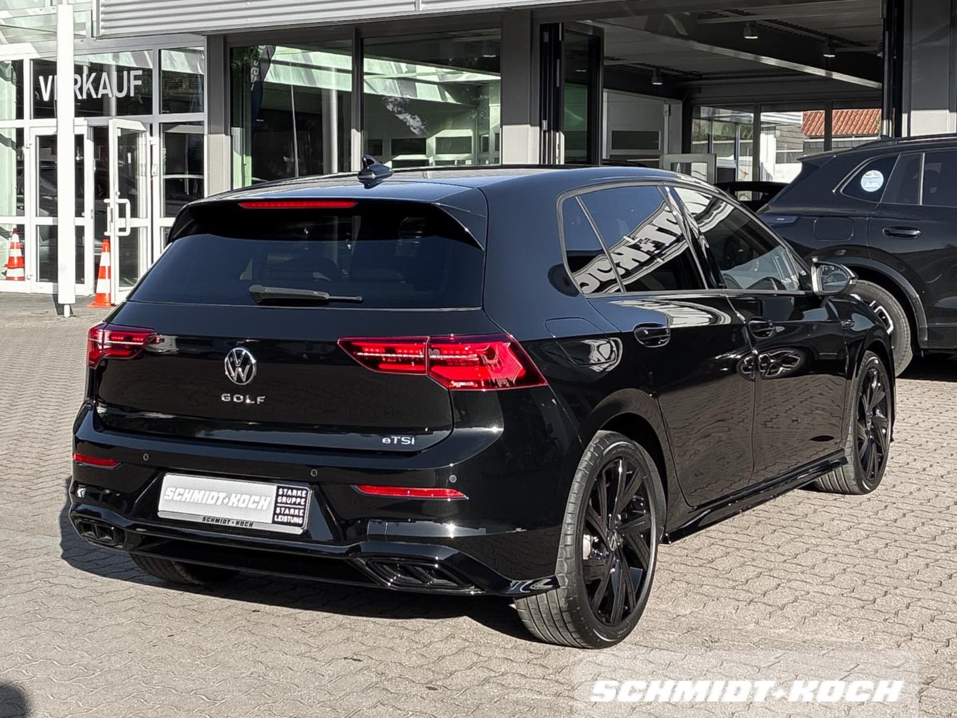 Volkswagen Golf R-Line