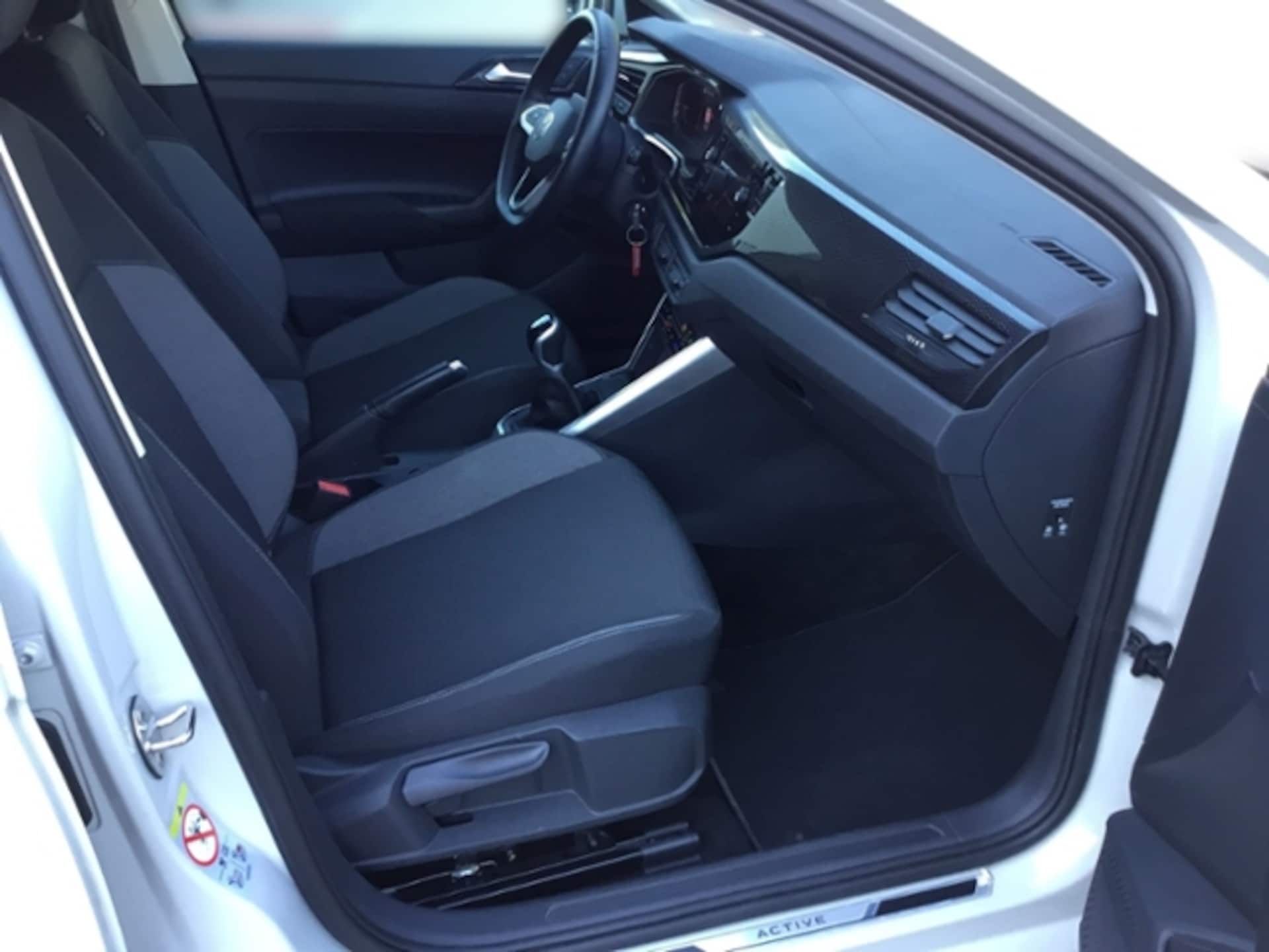 Volkswagen Polo Active