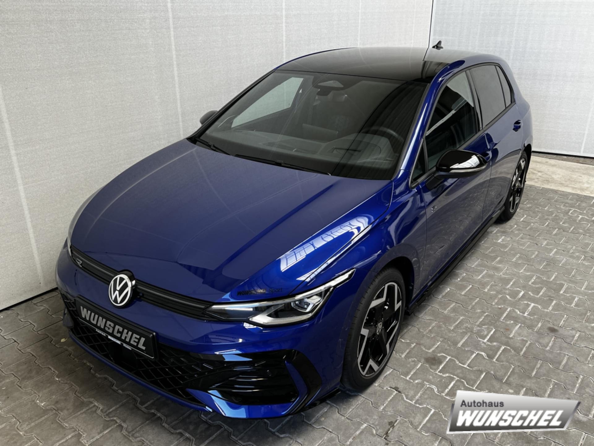 Volkswagen Golf R-Line