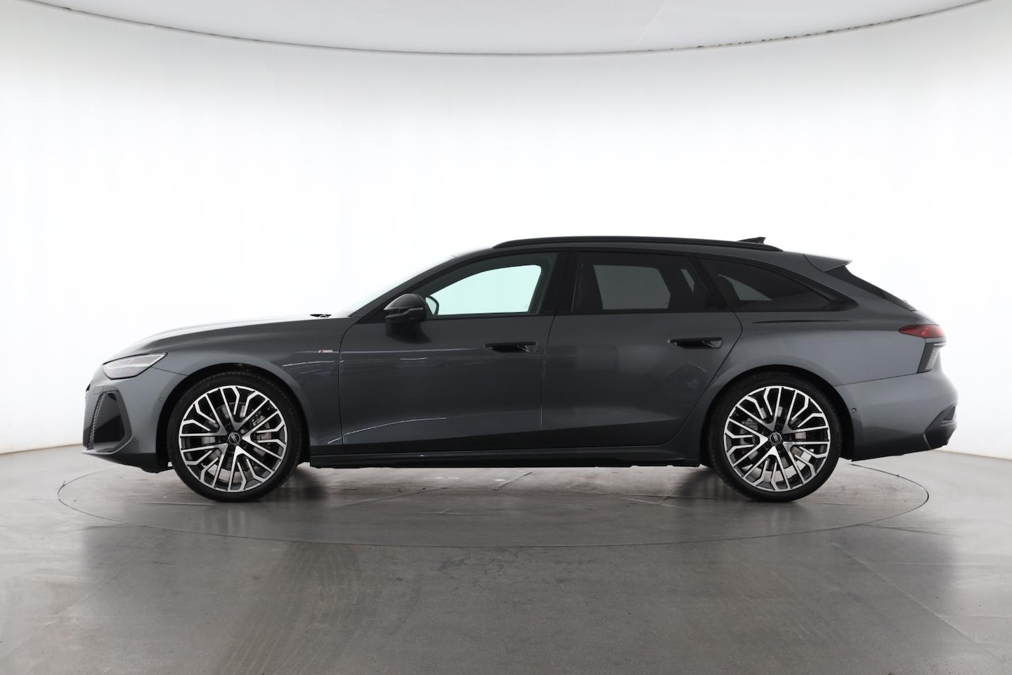 Bild über Audi A6 Avant TFSI quattro 270 kW S tronic - für weitere Informationen kontaktieren Sie den Audi Partner