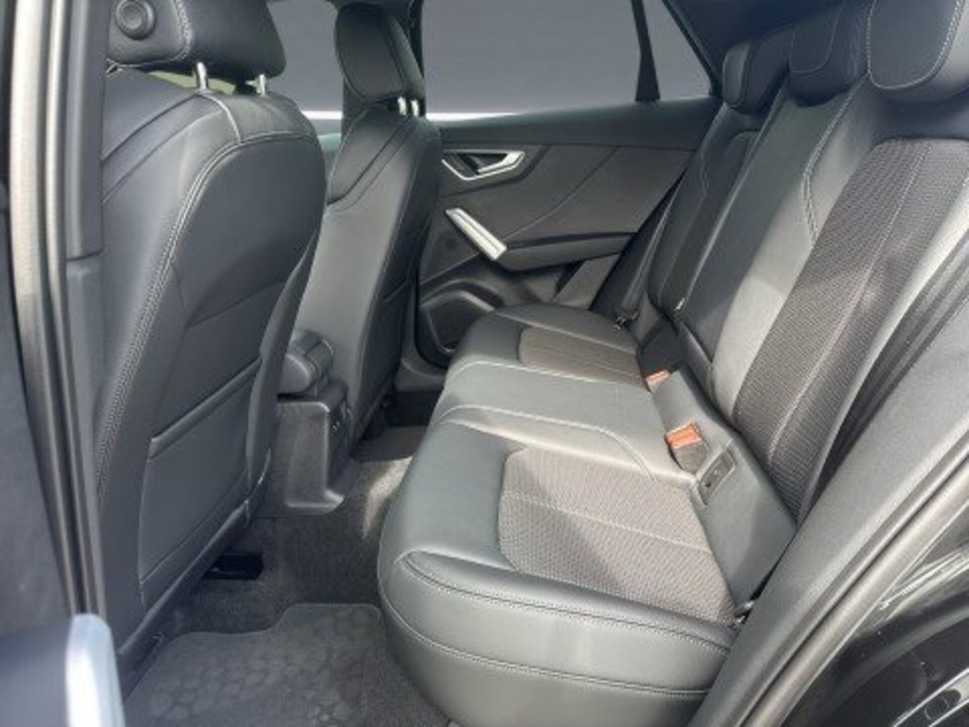 Audi Q2 S line