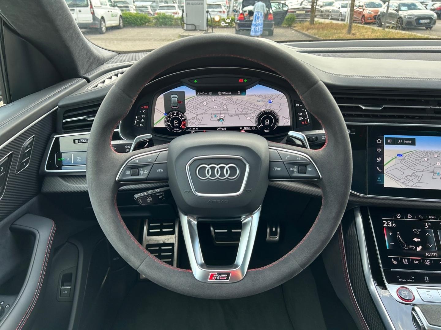 Bild über Audi RS Q8 SUV TFSI quattro 471 kW tiptronic - für weitere Informationen kontaktieren Sie den Audi Partner
