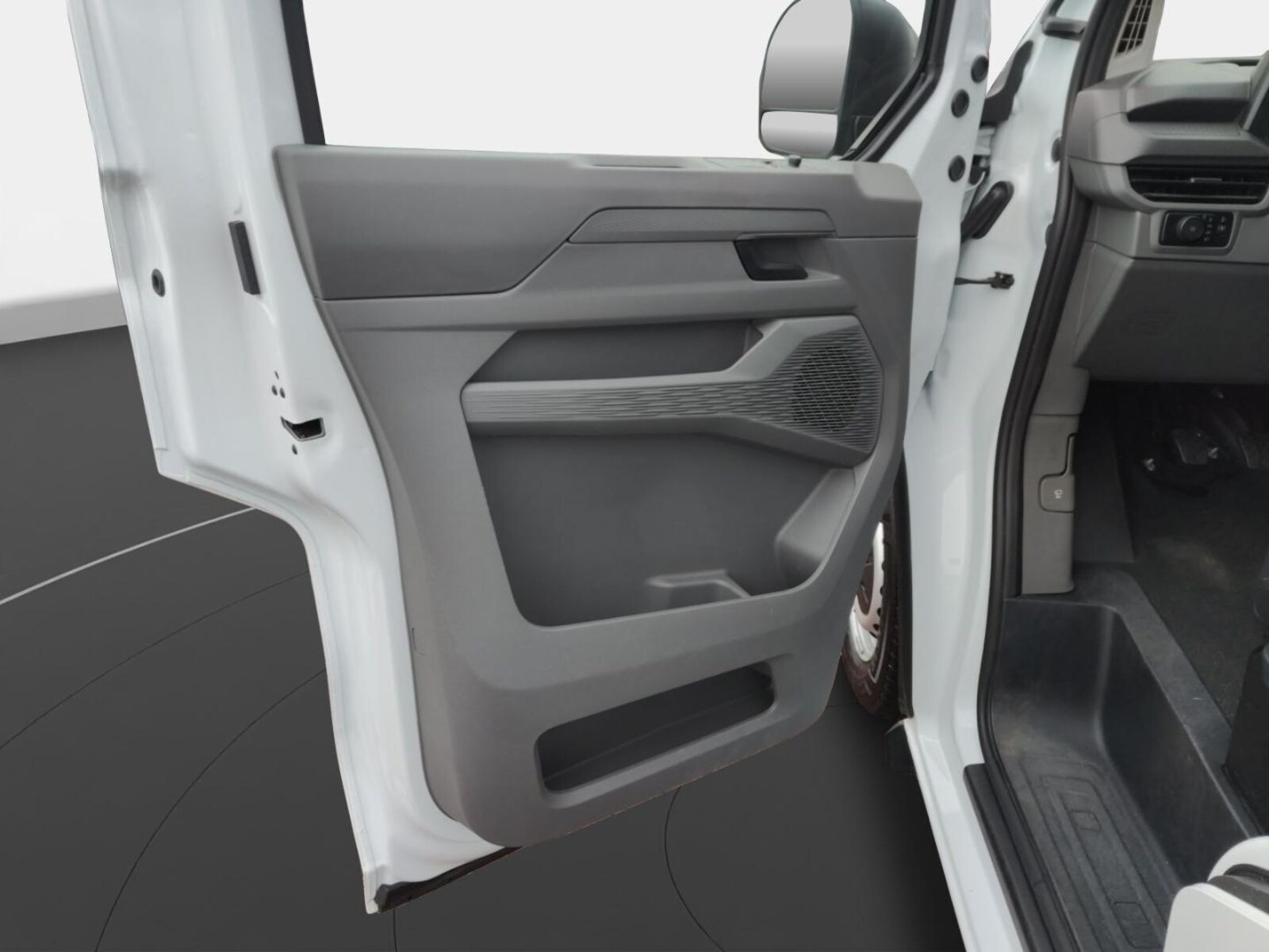 Volkswagen Transporter Kasten kurzer Radstand – Bild 3