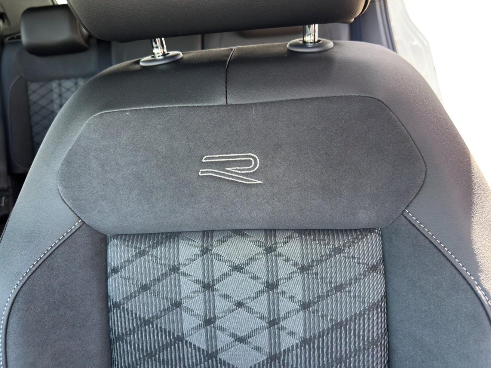 Volkswagen T-Cross – Bild 17