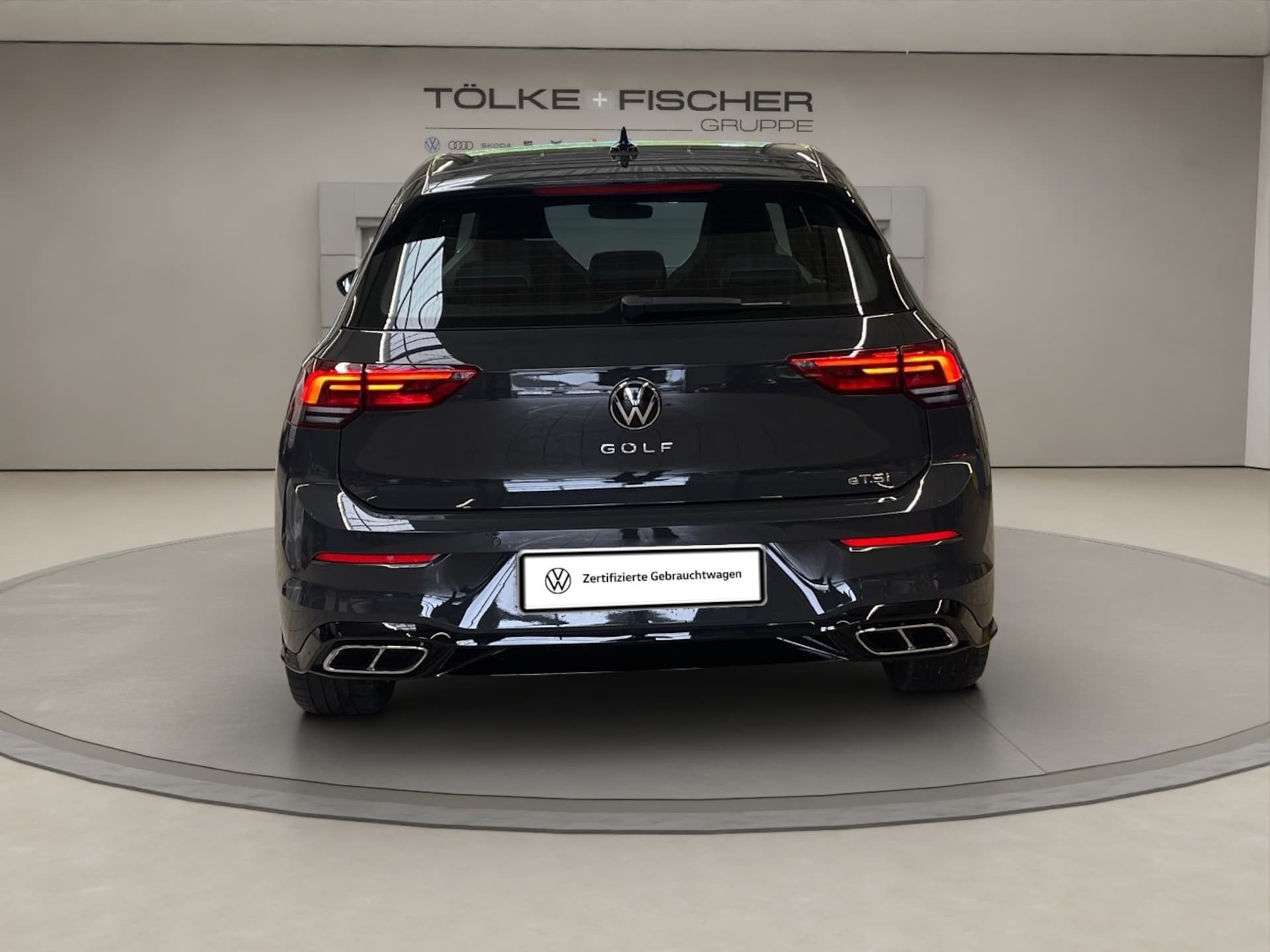 Volkswagen Golf R-Line