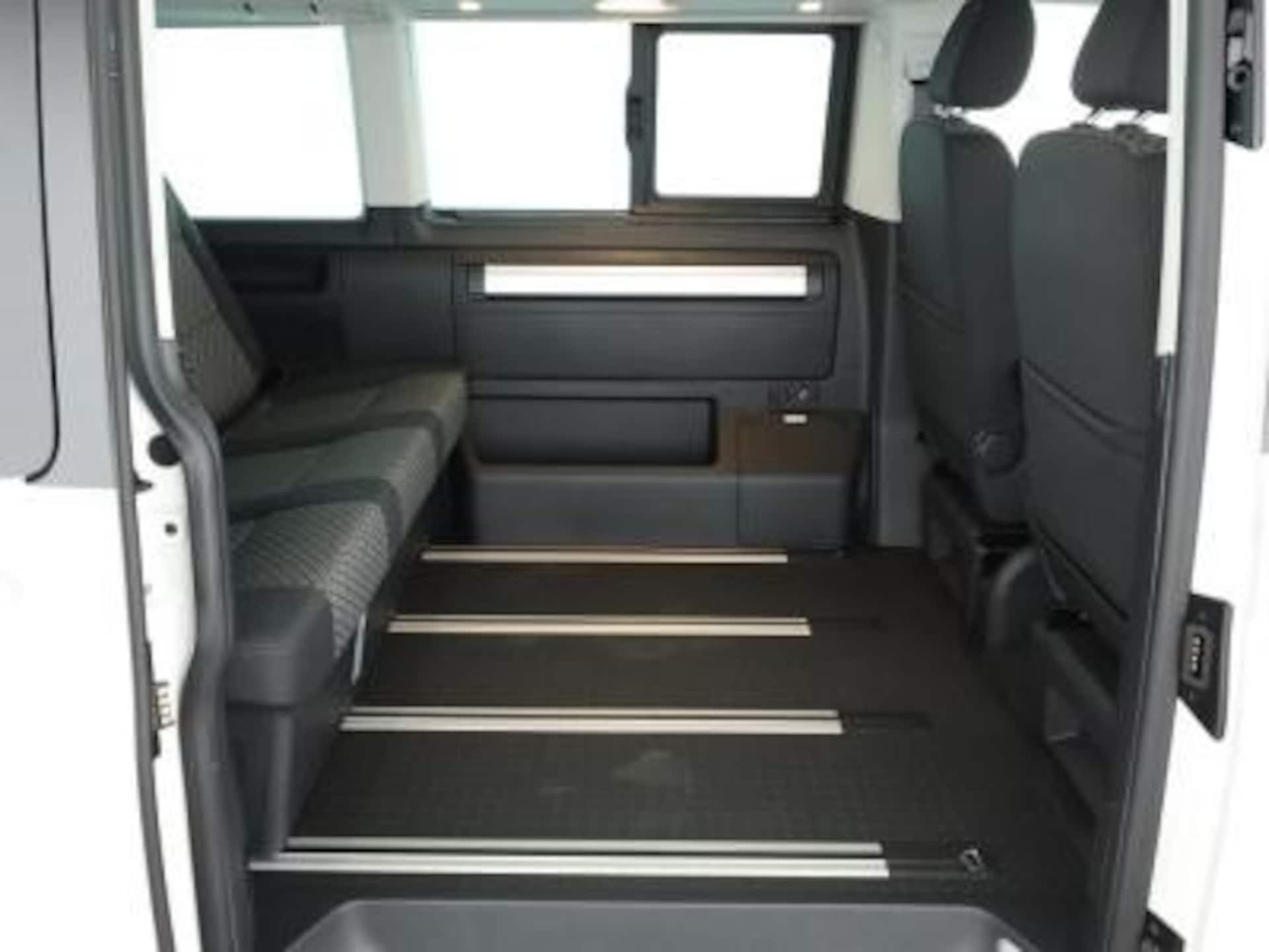 Volkswagen T6.1 California Beach