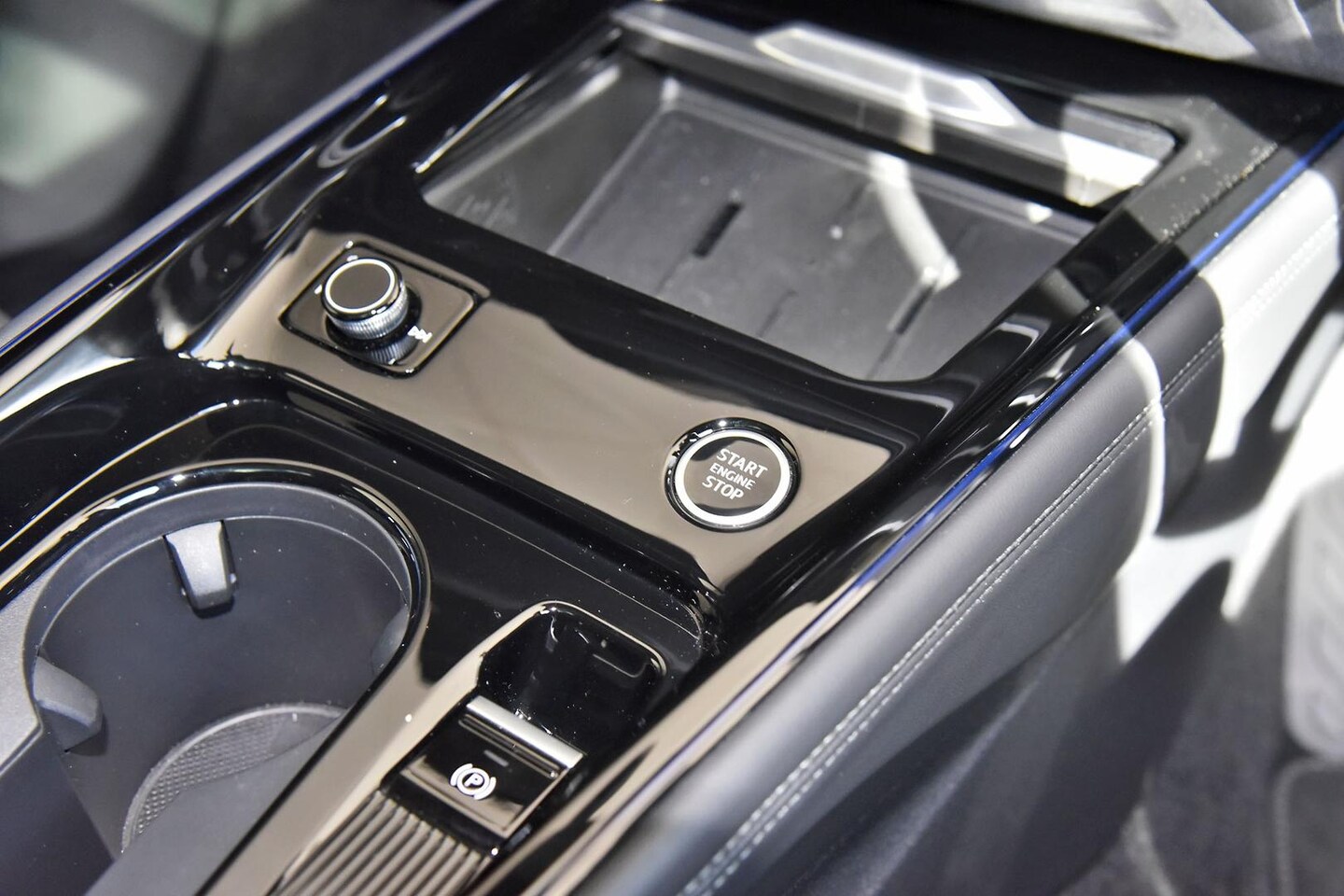 Image about Audi Q3 SUV TFSI quattro 195 kW