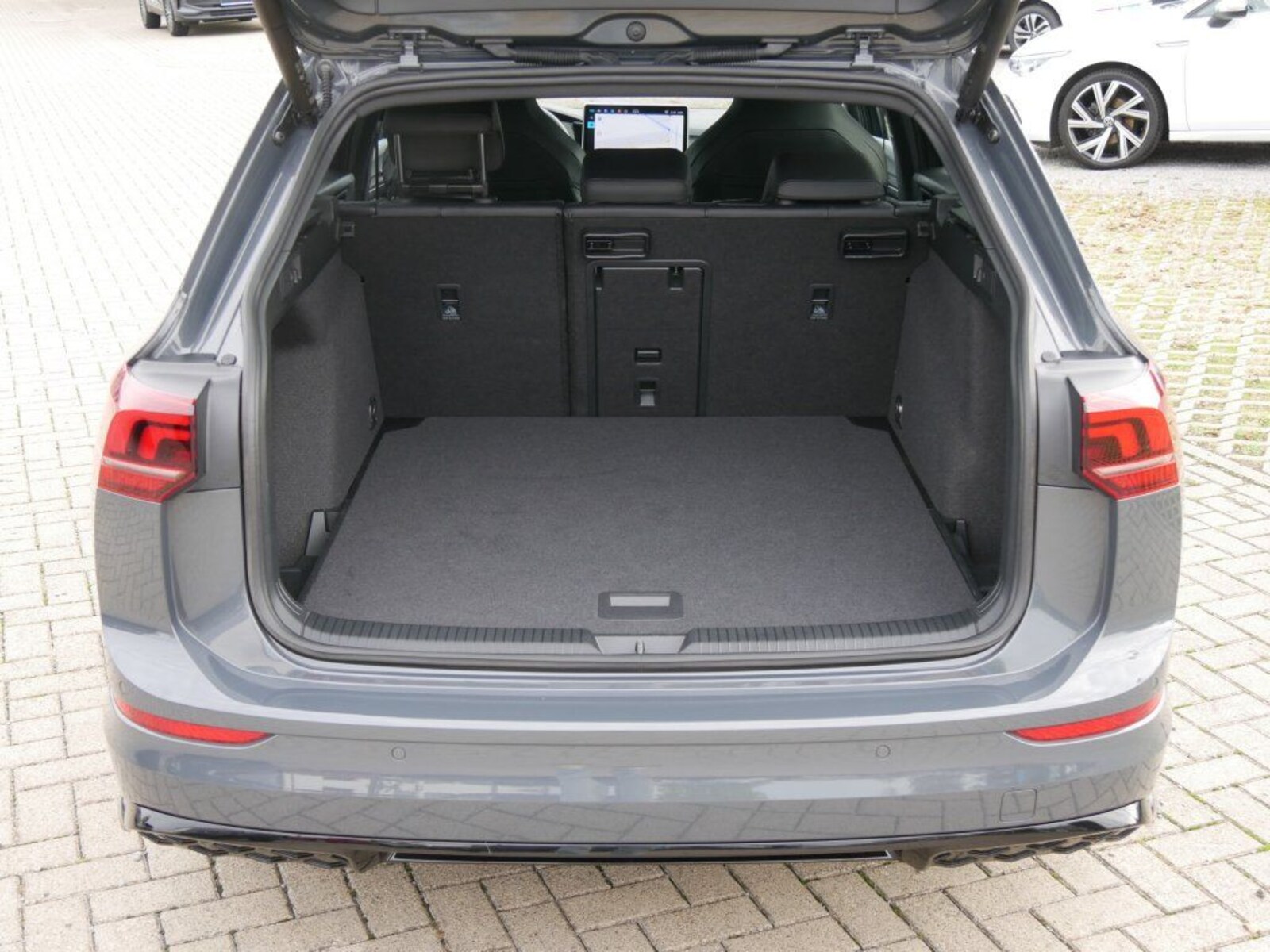 Volkswagen Golf Variant – Bild 9