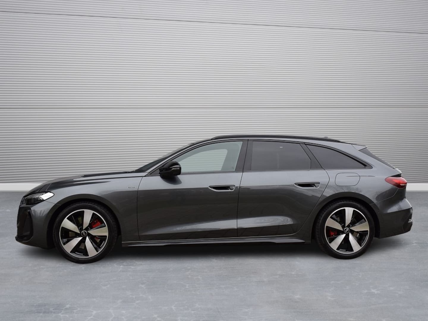 Bild über Audi A5 Avant e-hybrid e-hybrid quattro 220 kW S tronic - für weitere Informationen kontaktieren Sie den Audi Partner