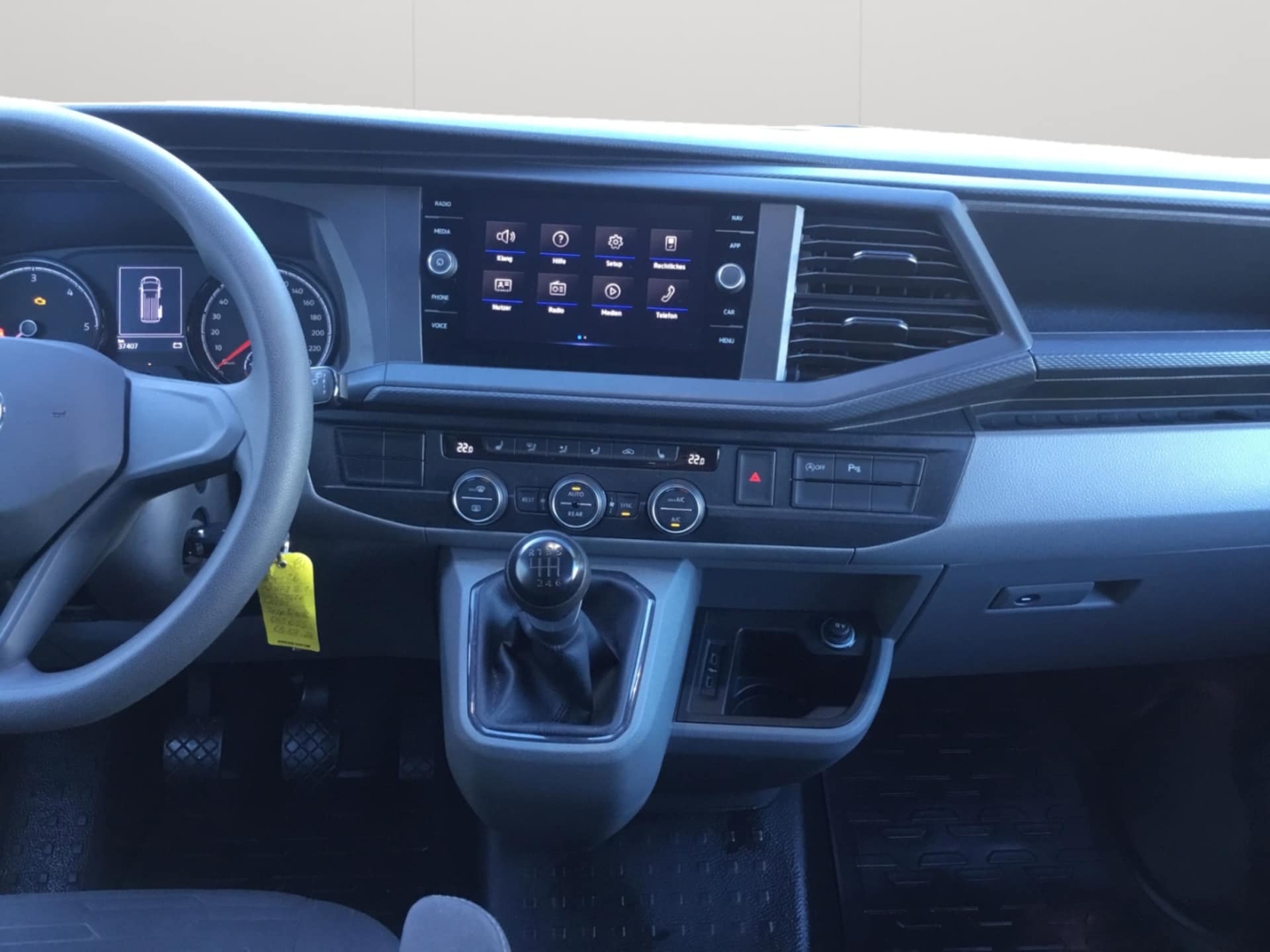 Volkswagen T6.1 Caravelle kurzer Radstand Comfortline