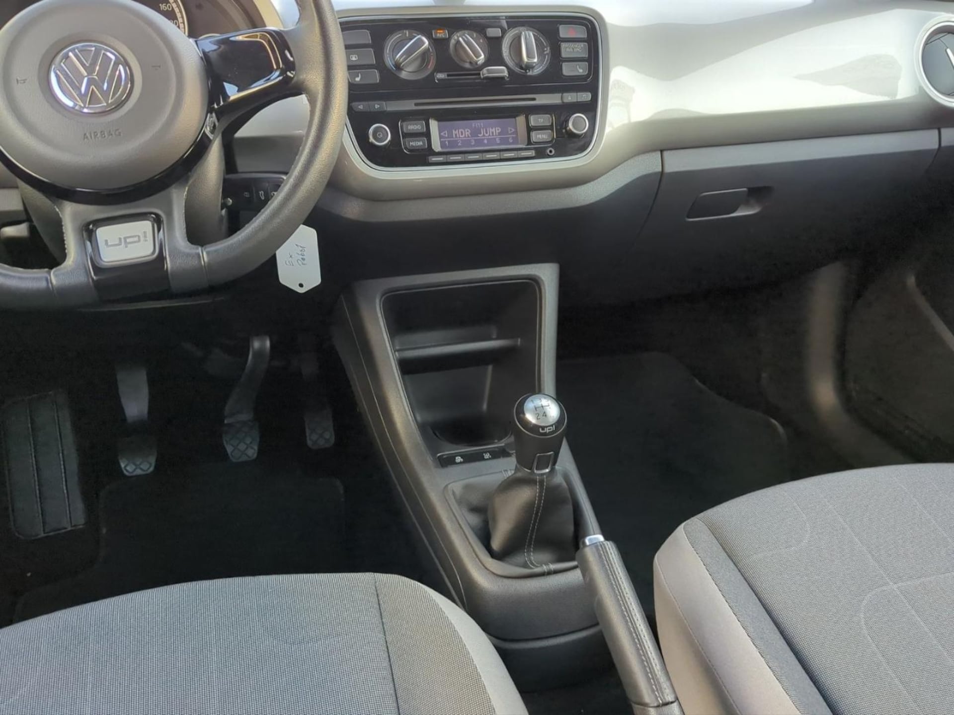 Volkswagen up! cross up!