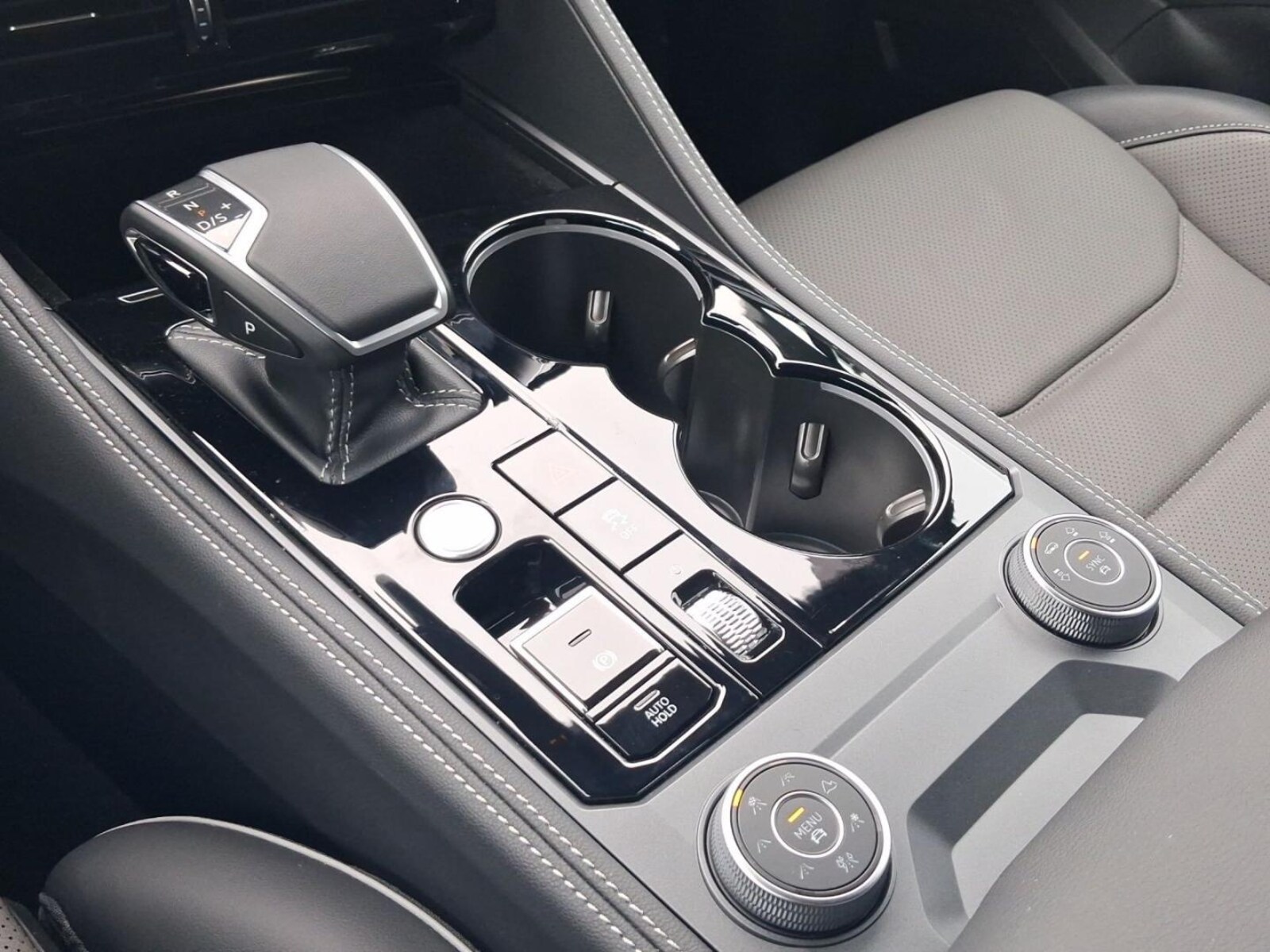 Volkswagen Touareg – Bild 10