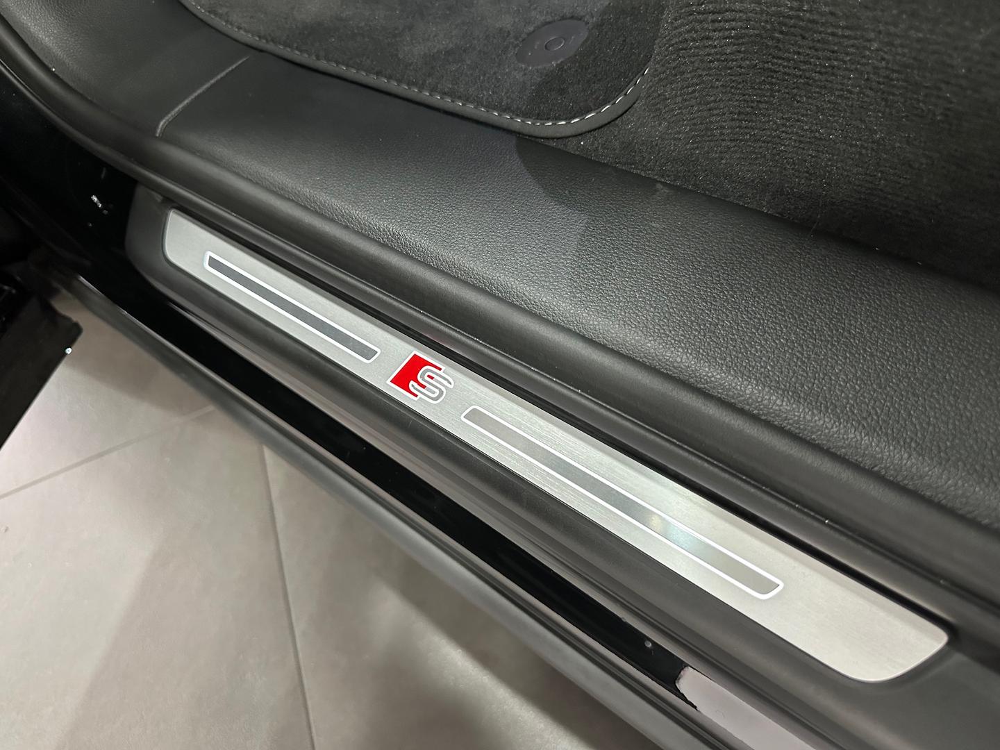 Image about Audi SQ7 SQ7 TFSI 373 kW tiptronic