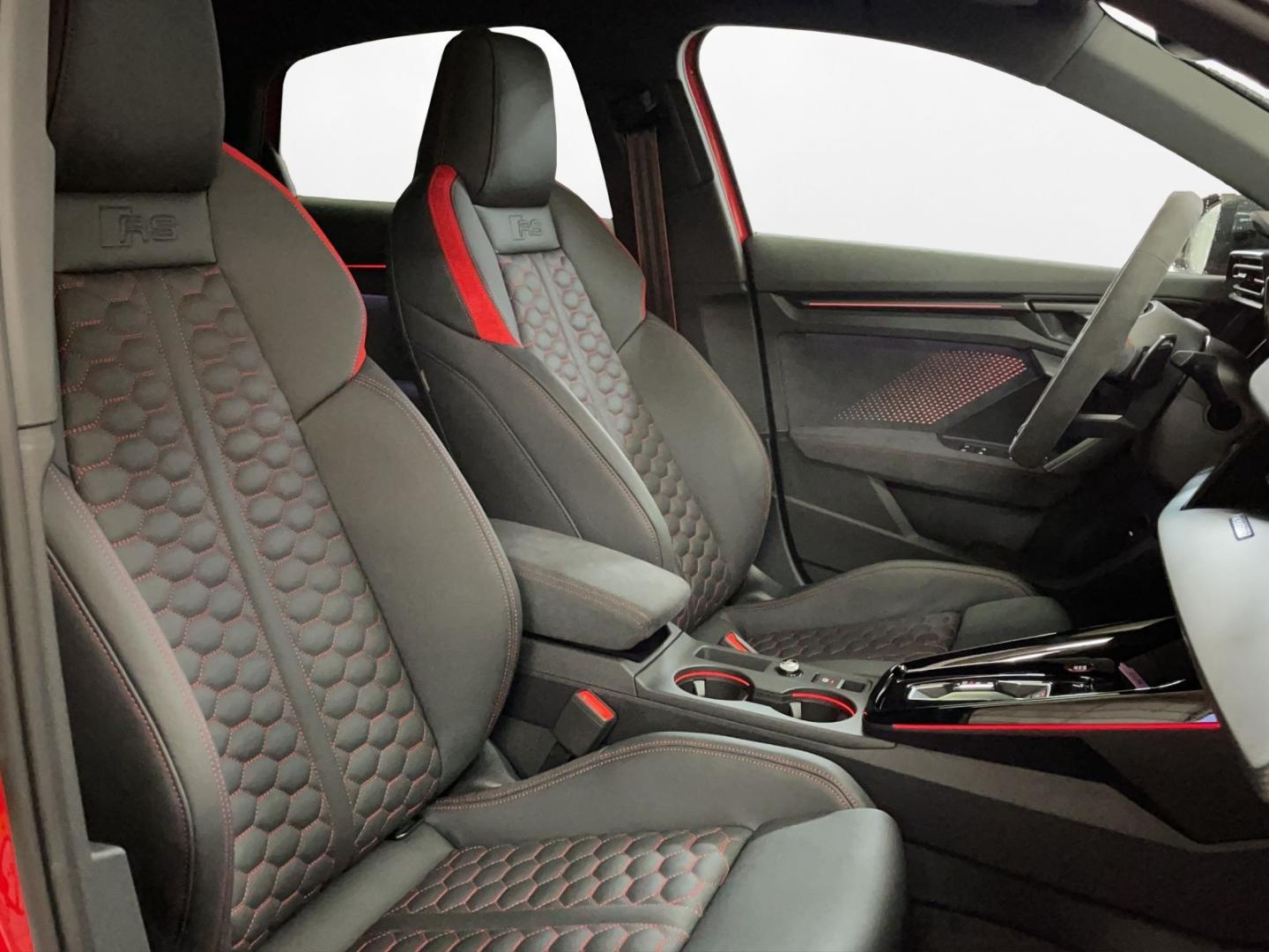 Image about Audi RS 3 Limousine TFSI quattro S tronic