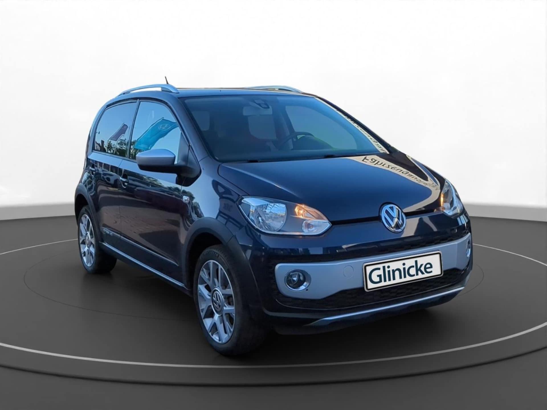 Volkswagen up! cross up!
