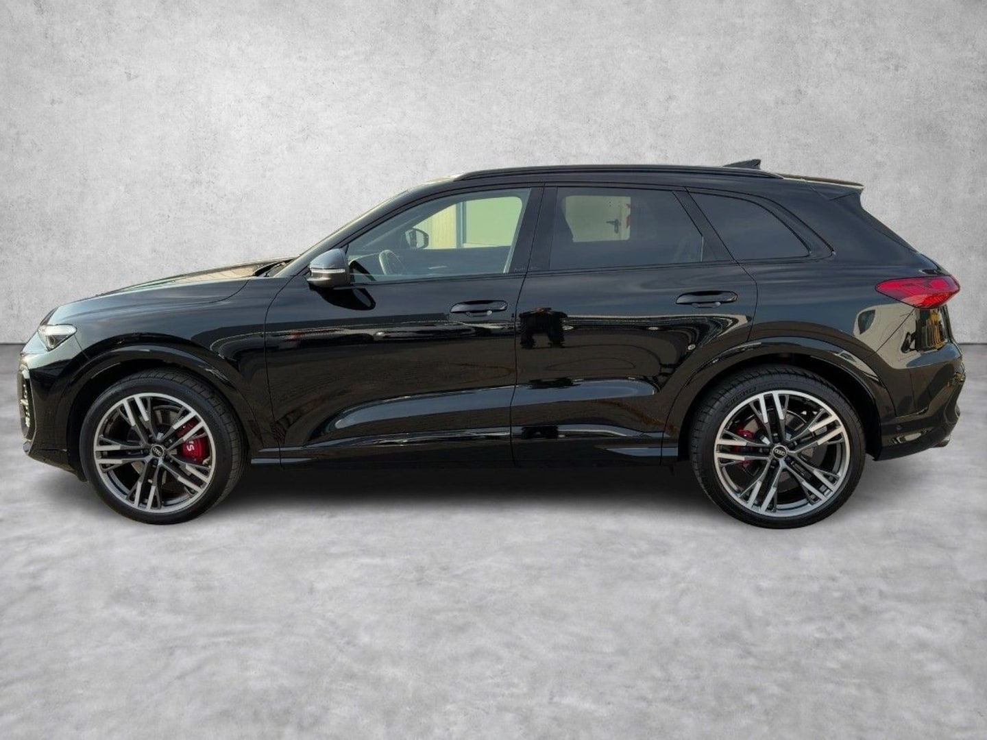 Bild über Audi SQ5 SUV edition one mit Akzenten mythosschwarz TFSI 270 kW S tronic - für weitere Informationen kontaktieren Sie den Audi Partner