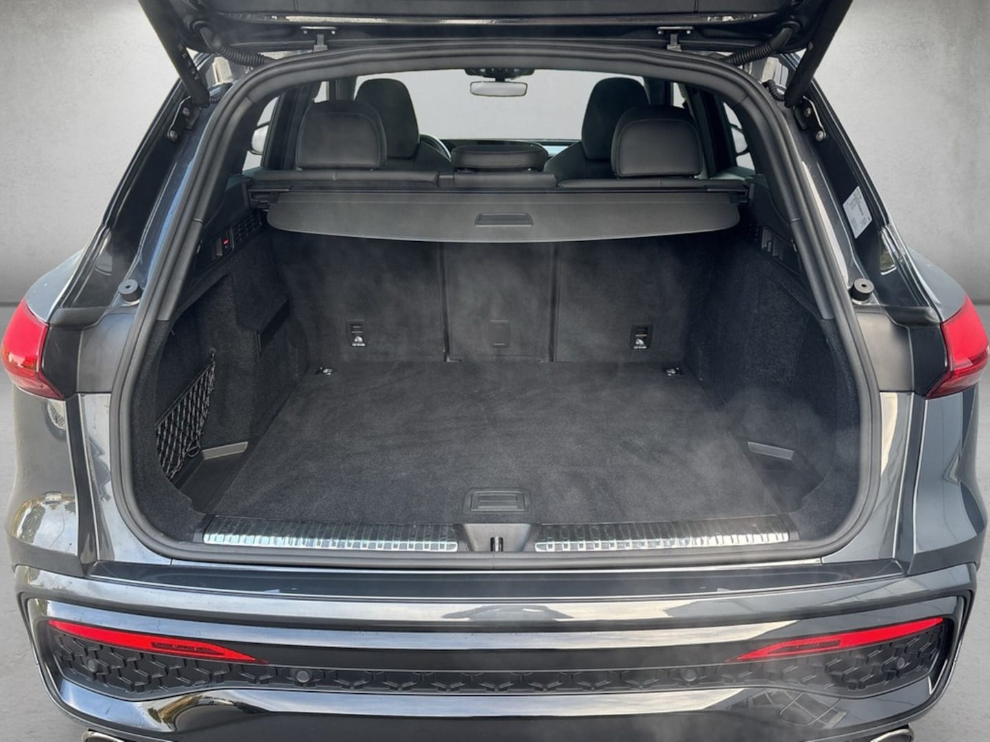 Bild über Audi SQ5 SUV TFSI 270 kW S tronic - für weitere Informationen kontaktieren Sie den Audi Partner