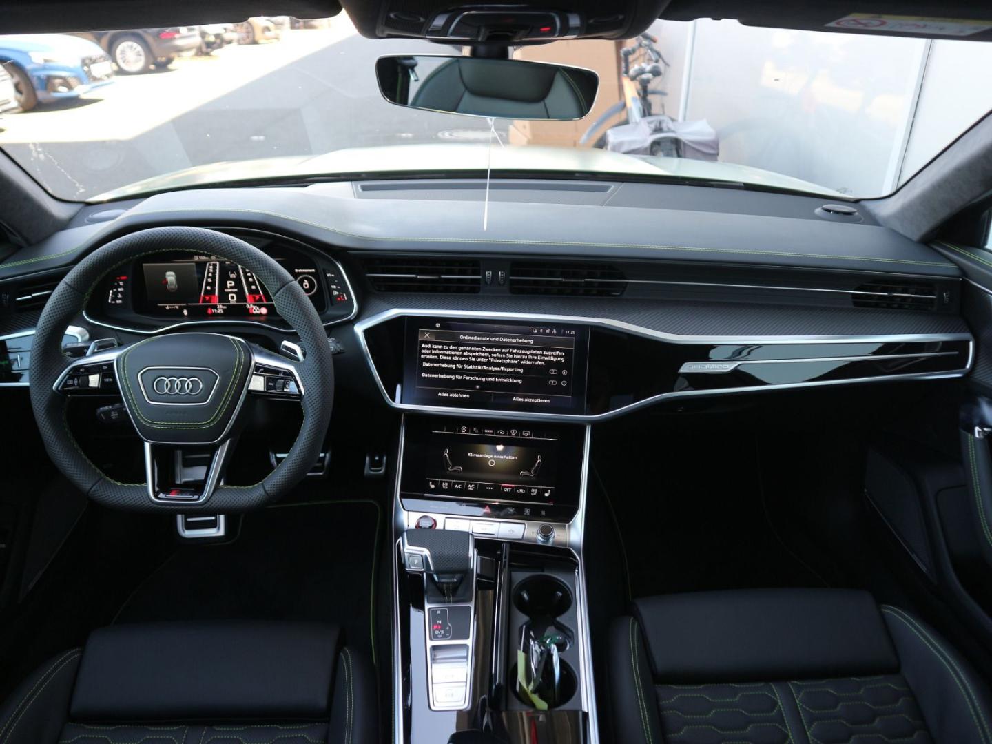 Image about Audi RS 6 Avant performance quattro tiptronic