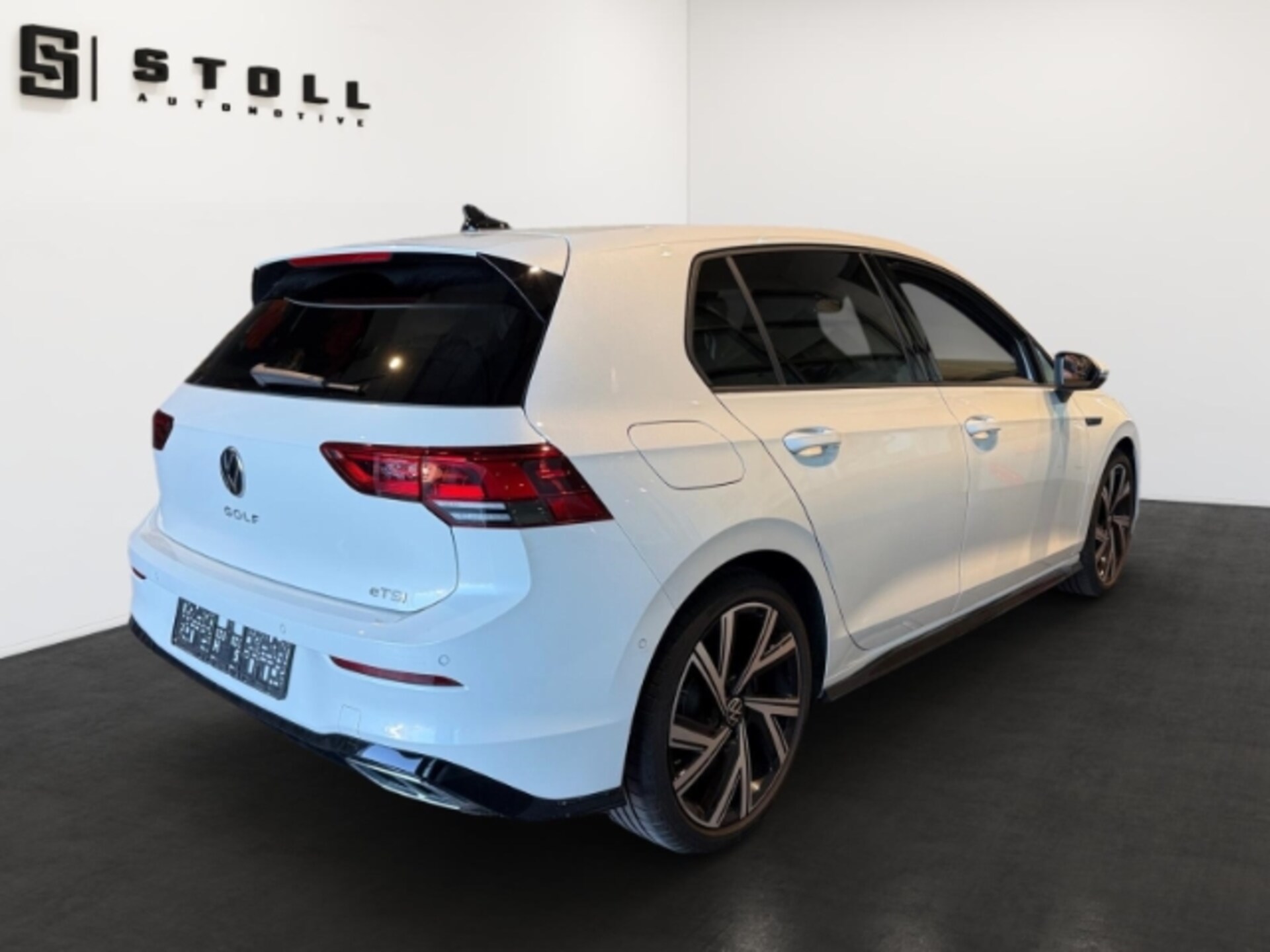 Volkswagen Golf R-Line