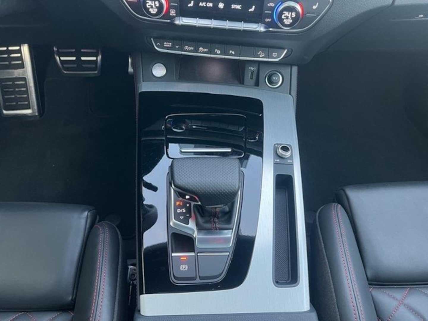 Bild über Audi Q5 40 TDI quattro 150 kW S tronic - für weitere Informationen kontaktieren Sie den Audi Partner