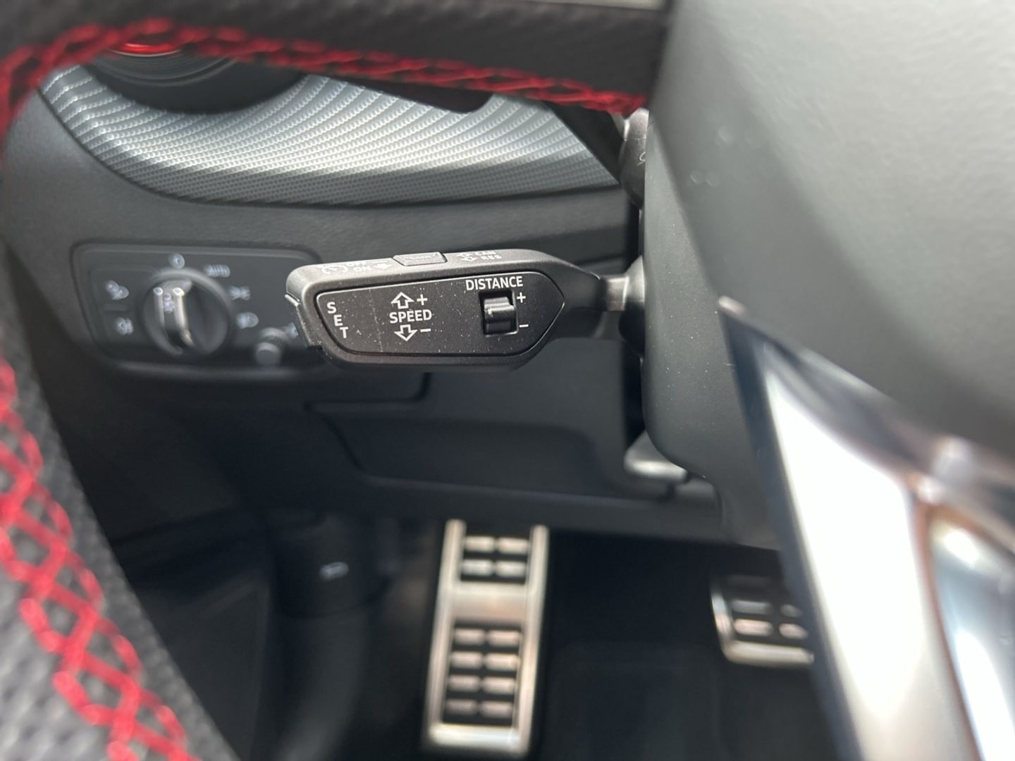 Bild über Audi Q2 S line 35 TFSI S tronic - für weitere Informationen kontaktieren Sie den Audi Partner