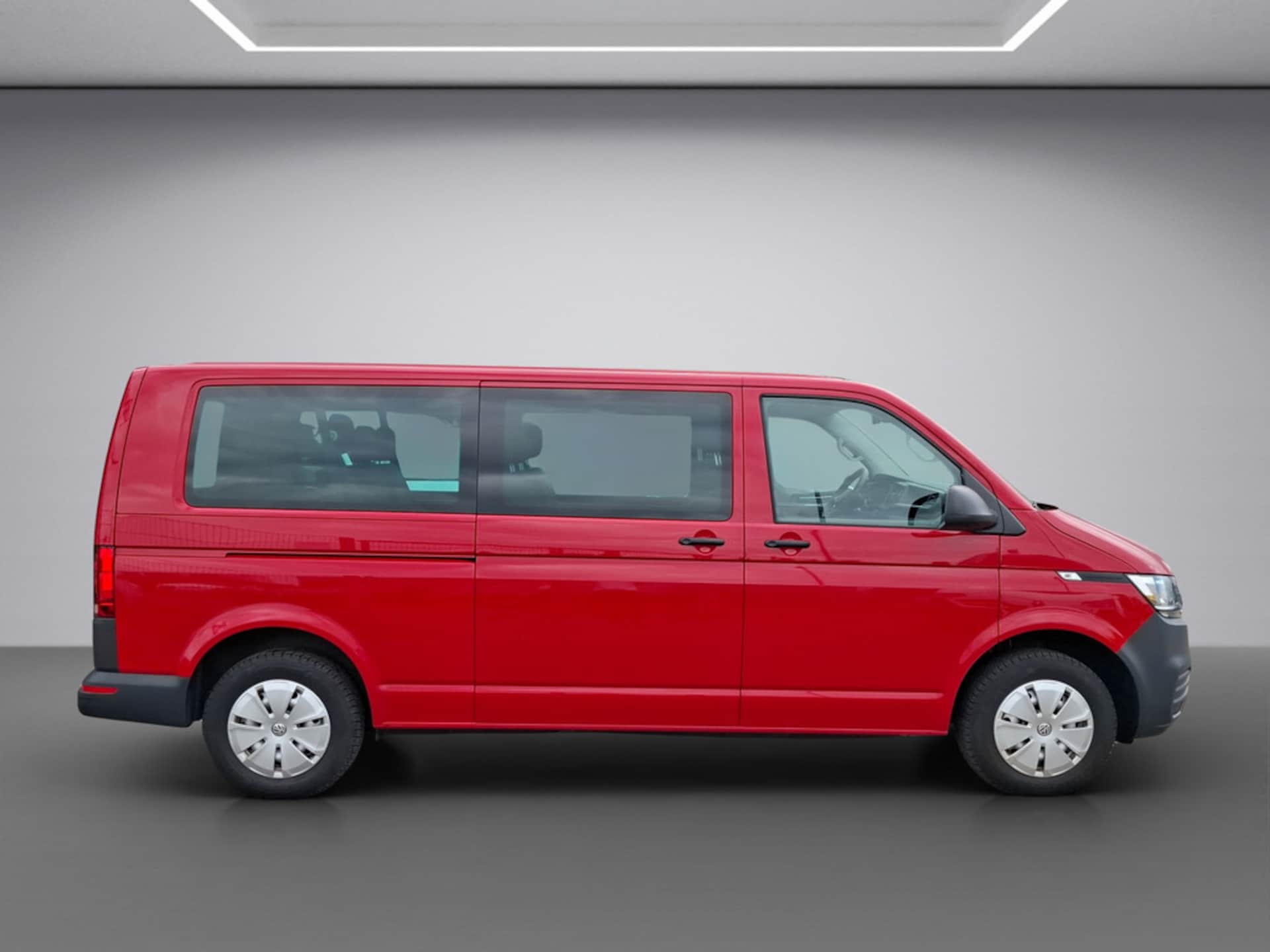 Volkswagen T6.1 Transporter Kombi langer Radstand
