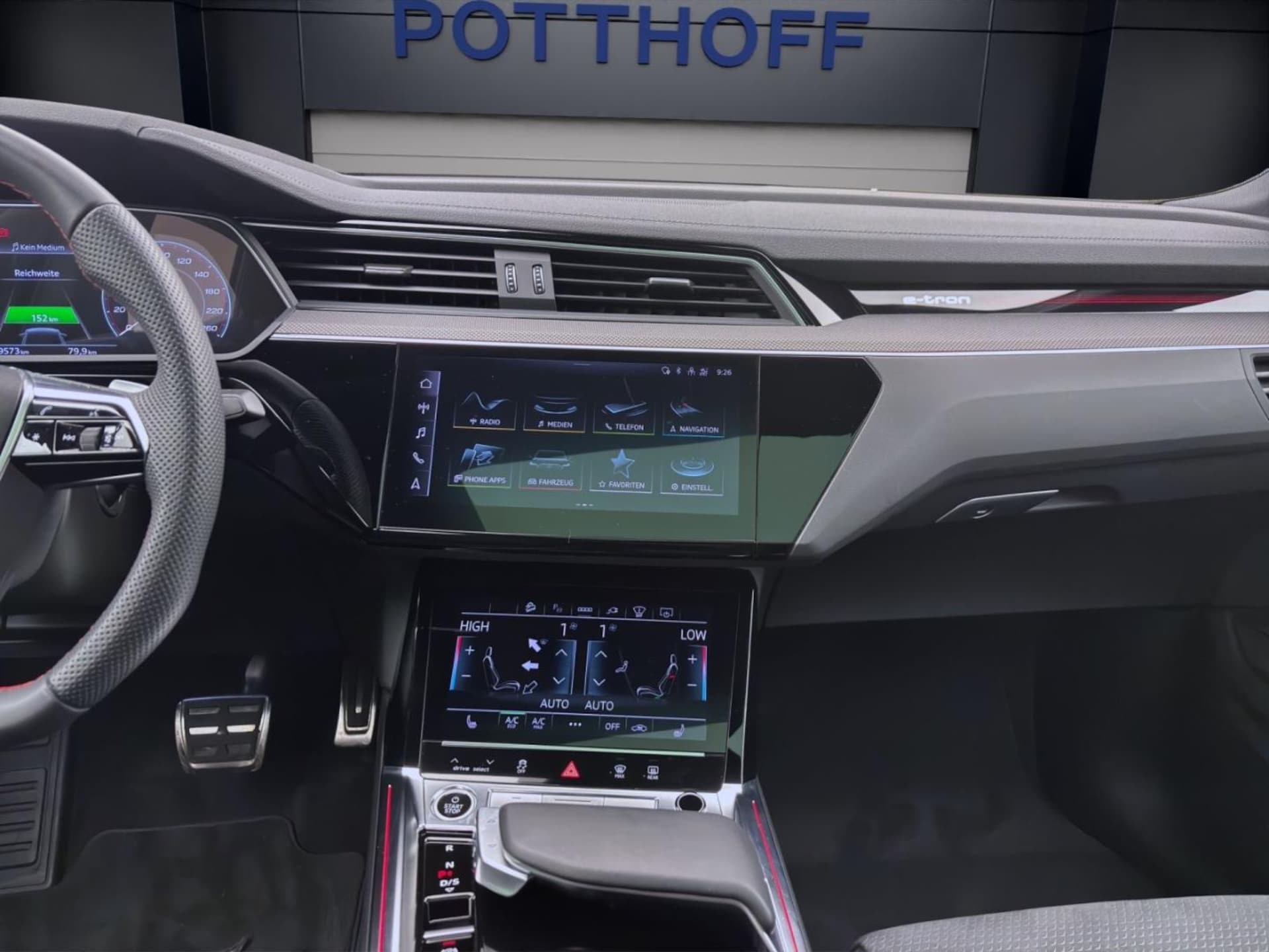 Audi Q8 Sportback e-tron S line
