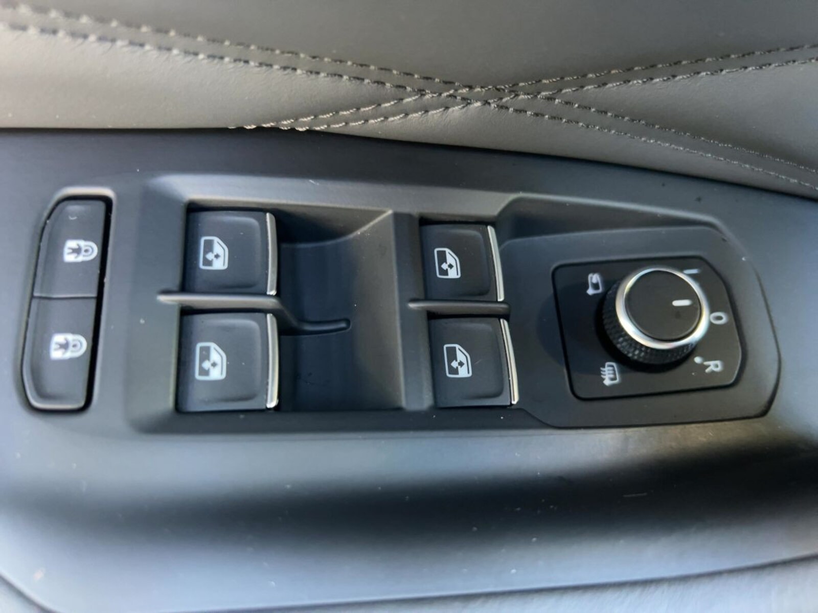 Volkswagen Touareg – Bild 17