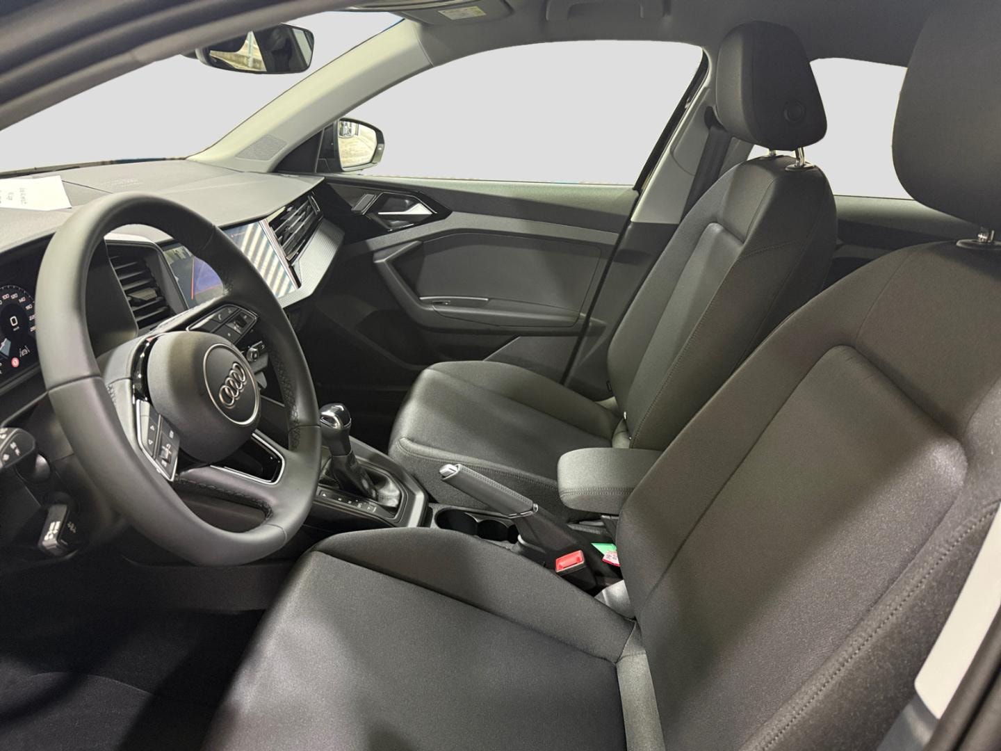Bild über Audi A1 Sportback advanced 30 TFSI S tronic - für weitere Informationen kontaktieren Sie den Audi Partner